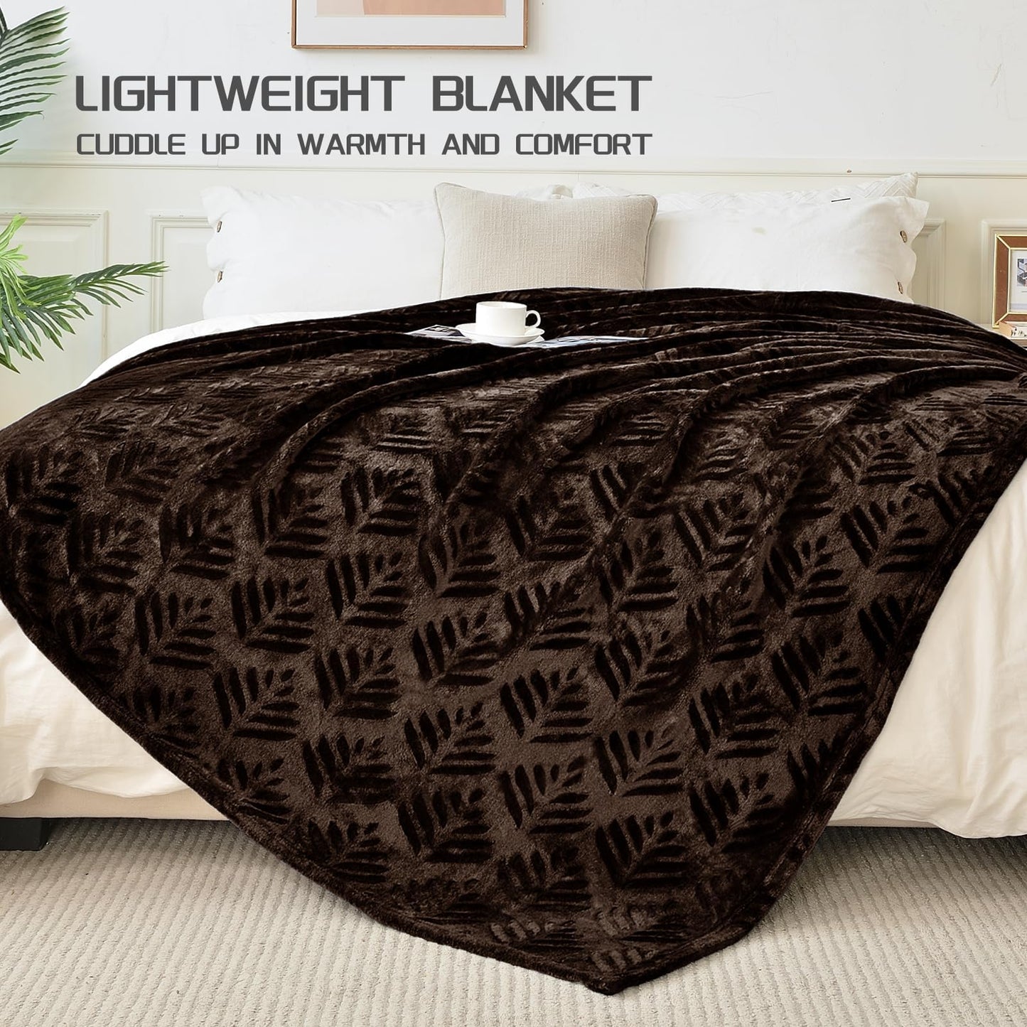 Exclusivo Mezcla Fleece Throw Blanket for Couch, Super Soft and Cozy Blankets All Season Use, Leaves Pattern, Plush Fuzzy Lightweight, Coffee, 50x60 Inch
