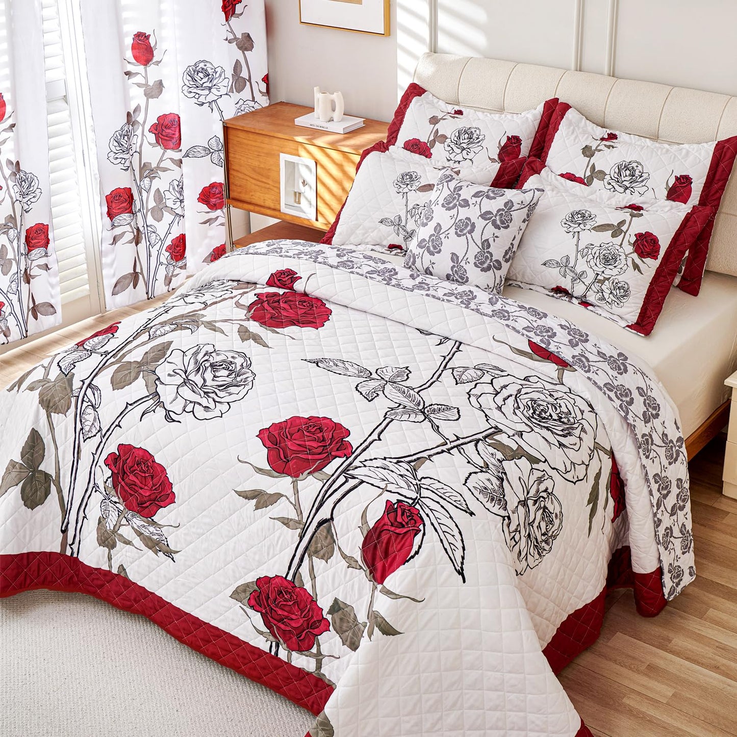 EVENHUG Quilt Queen Size Red Rose Bedding Set Floral Bedspread Lightweight Reversible Bed Cover with 2 Pillow Shams for All Seasons 3 Pieces (92"X96")