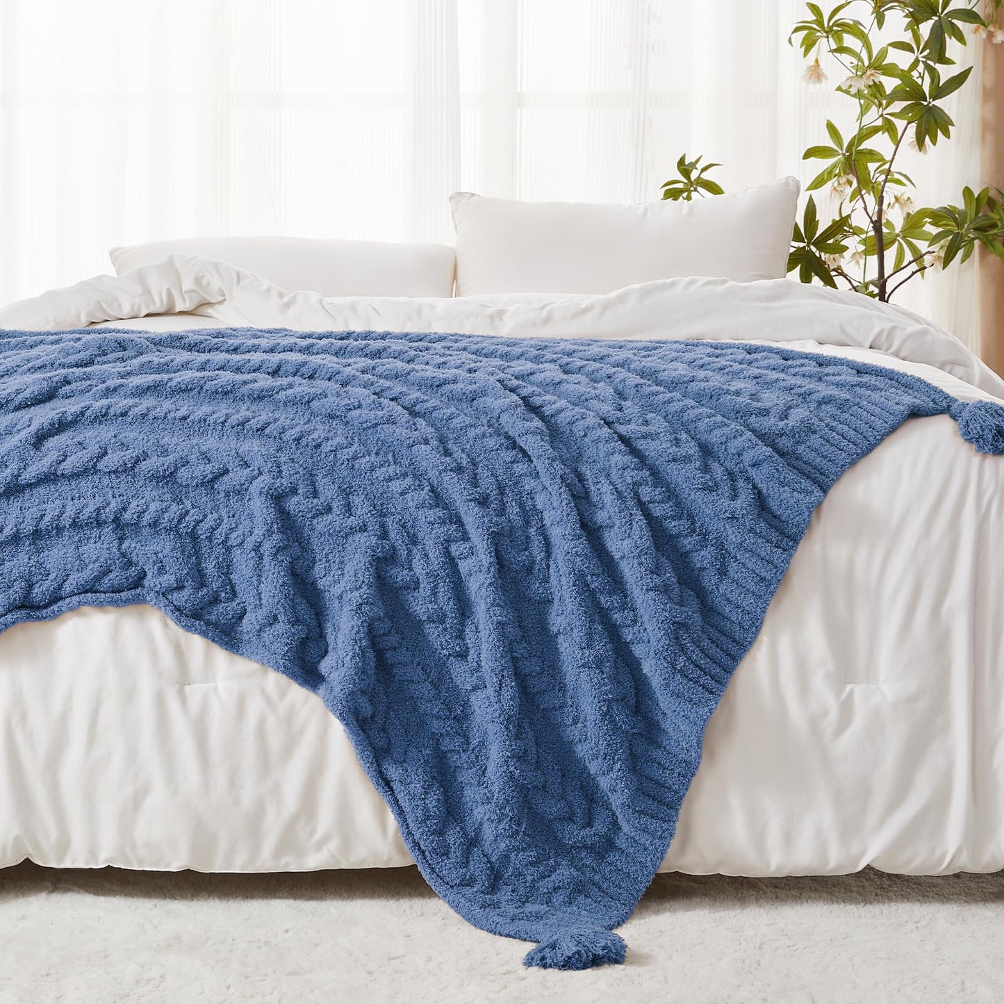 HORIMOTE HOME Chenille Chunky Knit Throw Blanket for Couch with Tassels, Soft Cozy Blanket for Sofa Chair Bed, Blue, 50"x 60"