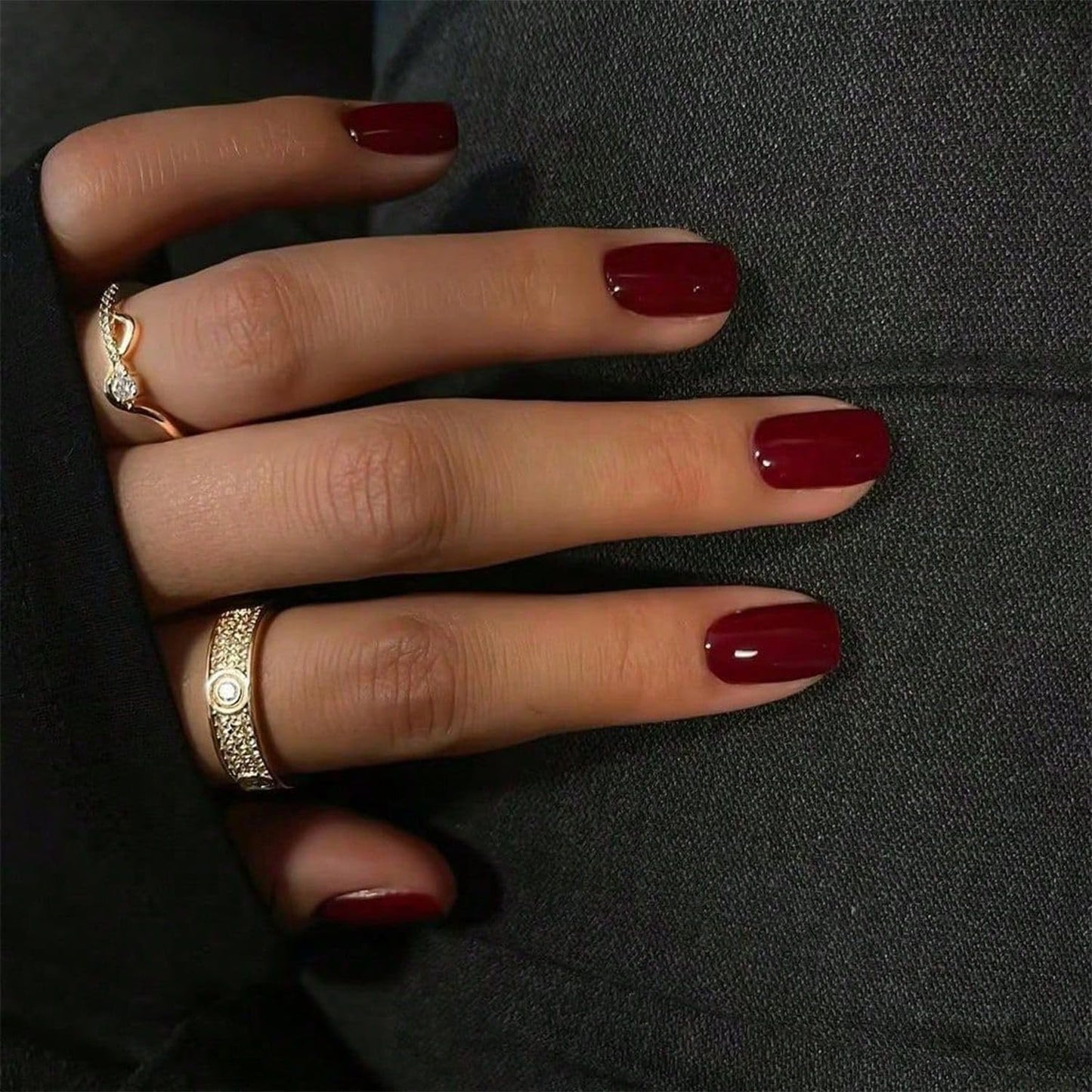 Burgundy Press On Nails Short Square Shape, Glossy Finish Acrylic Fake Nails Kit, Reusable Glue On Nails, Long-Lasting, Natural Stick-On Manicure Set for Women, 24pcs DIY Elegant Nails