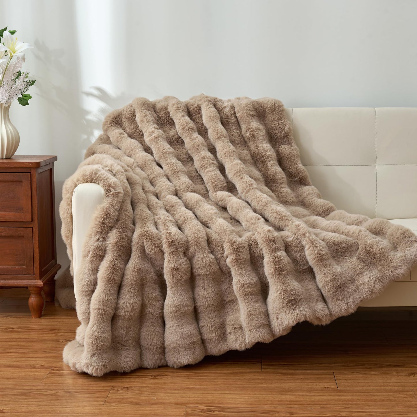 CloudDwelling Faux Rabbit Fur Bubble Throw Blanket Plush Fluffy Cozy Blanket for Couch Bed Sofa Reversible Winter Warm Blanket for Home Decor (Taupe, 50"x60")