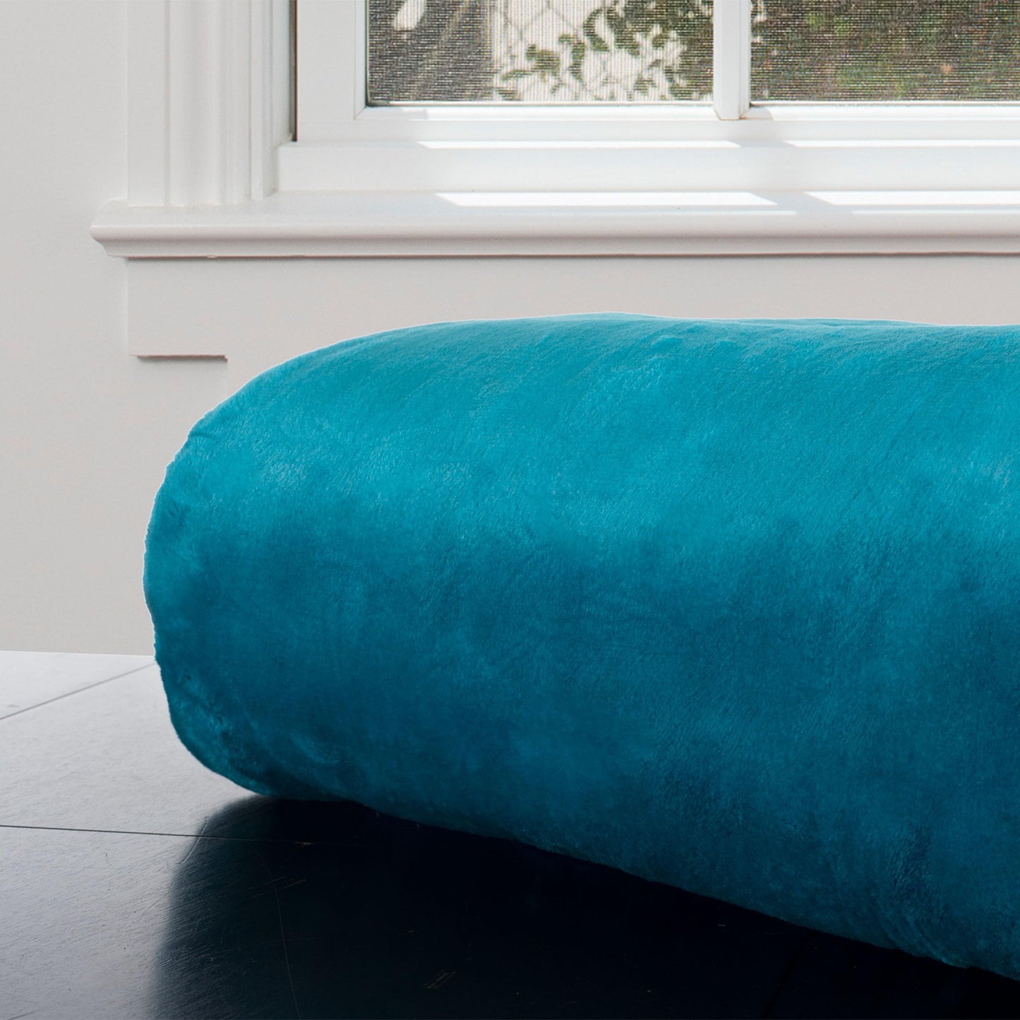 Lavish Home Faux Fur Throw Blanket - Oversized 91x81 Machine-Washable Bedding - Mink-Style 7.8lb Heavy Blanket for Bed or Sofa (Aqua)