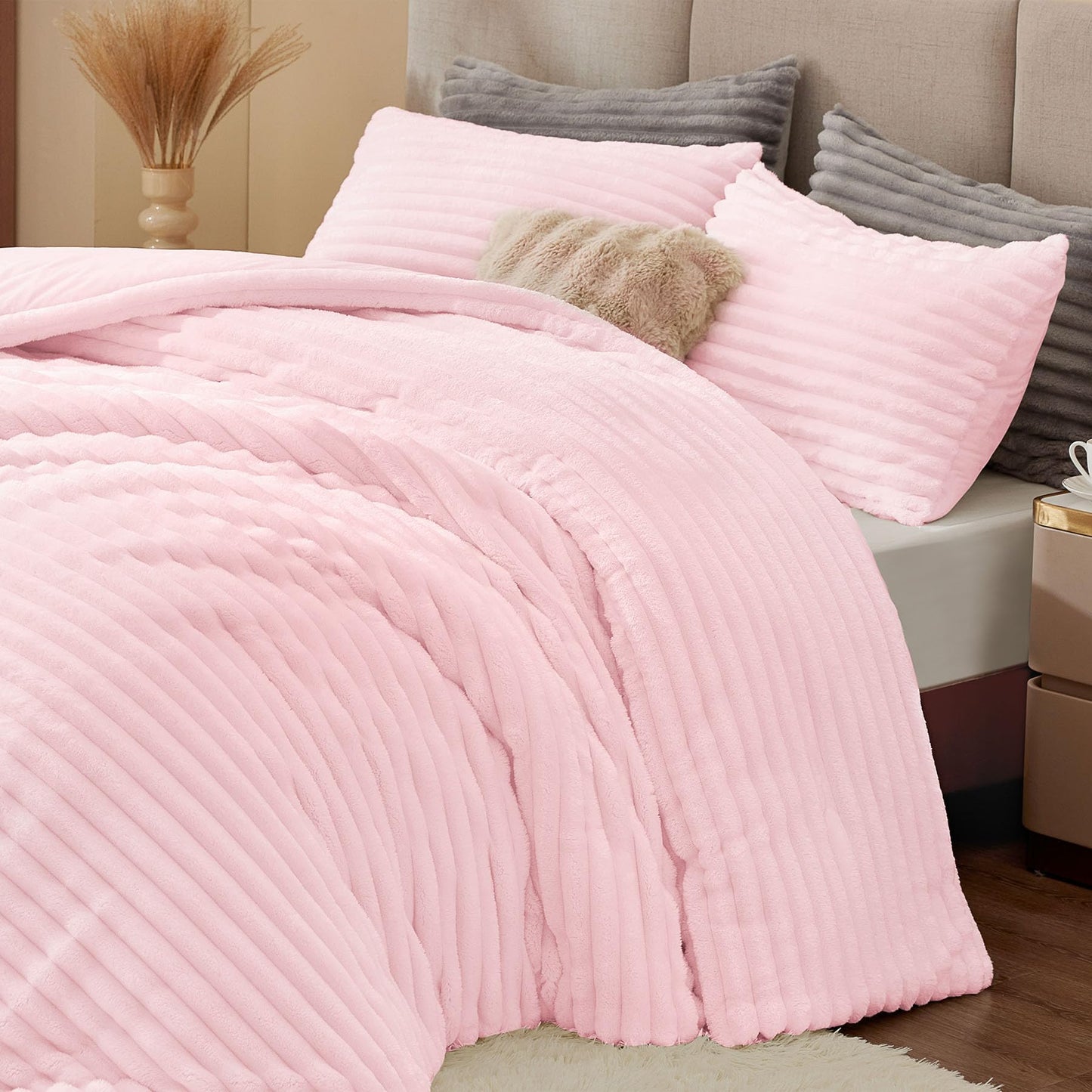 BEDELITE Fleece Queen Comforter Set -Super Soft & Warm Fluffy Cherry Blossom Bedding, Luxury Fuzzy Heavy Bed Set for All Season with 2 Pillow Cases