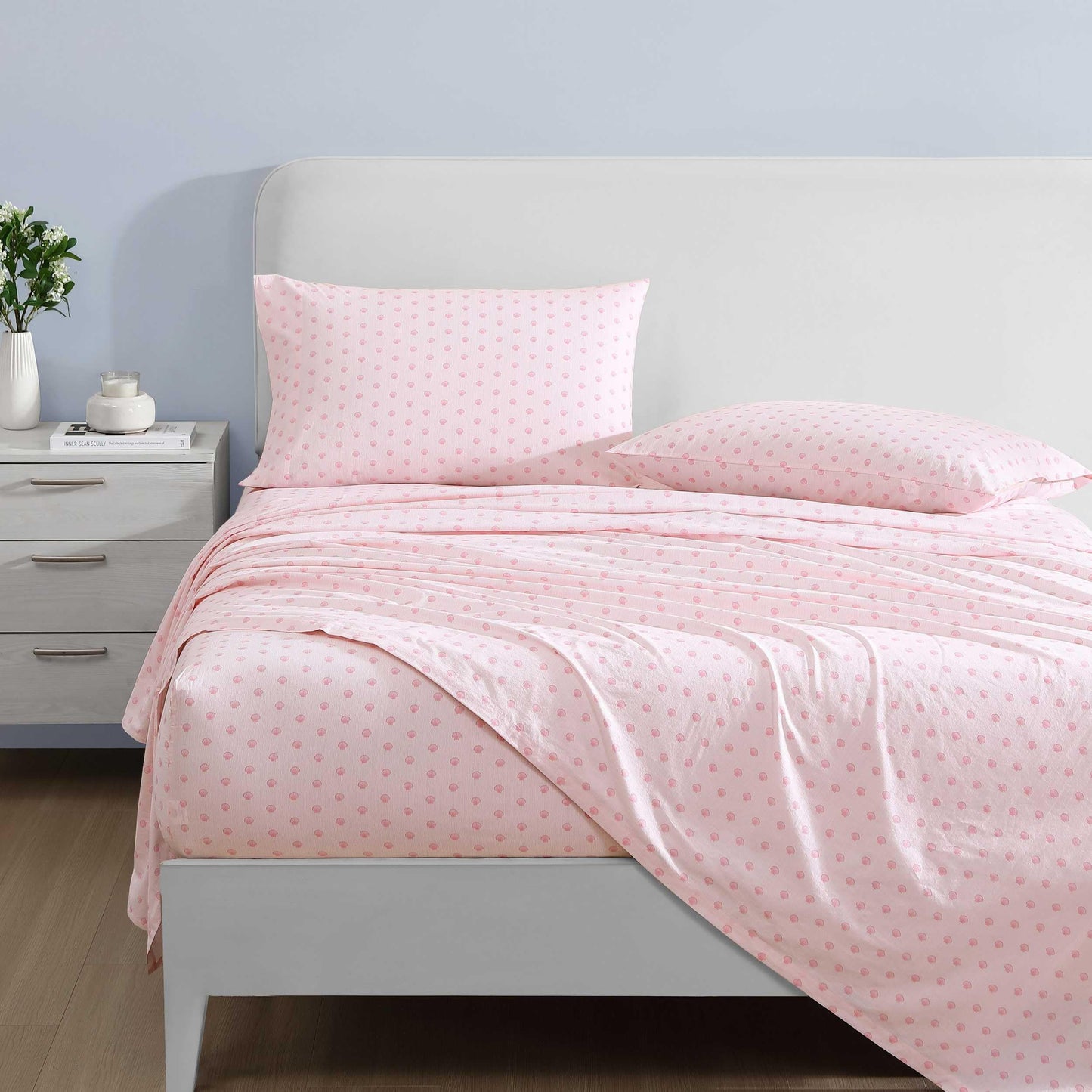 Laura Ashley – Twin Size Sheet Set, Soft & Lightweight Cotton Percale Bedding with Matching Pillowcase, Deep Pocket, Coastal Room Decor, College Dorm Room Essentials (Scallop Dollop Pink)
