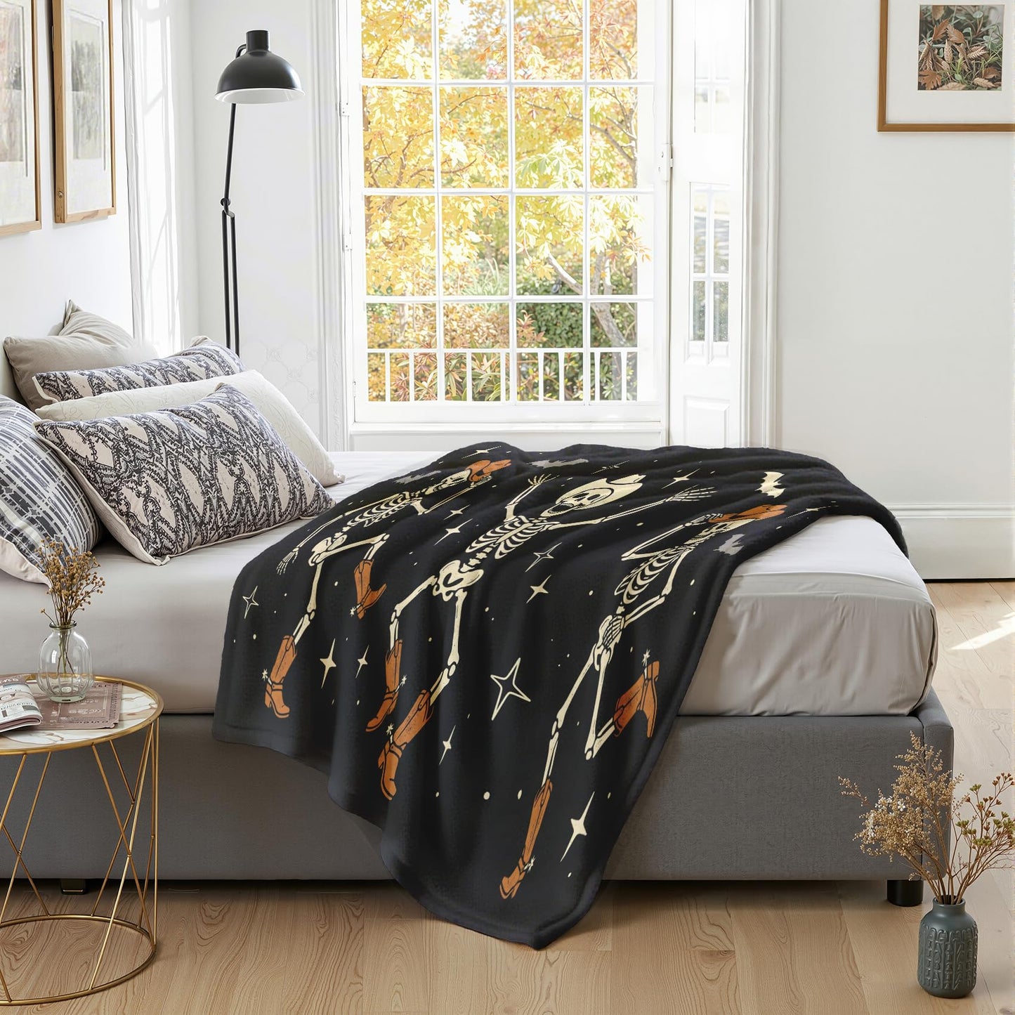 GEDAEUBA Skeleton Blanket Cute - Halloween Dancing Skeleton Bat Fleece Blanket Throw, Soft Cozy Blankets & Throws for Couch, Bed, and Sofa, 50x60 inches