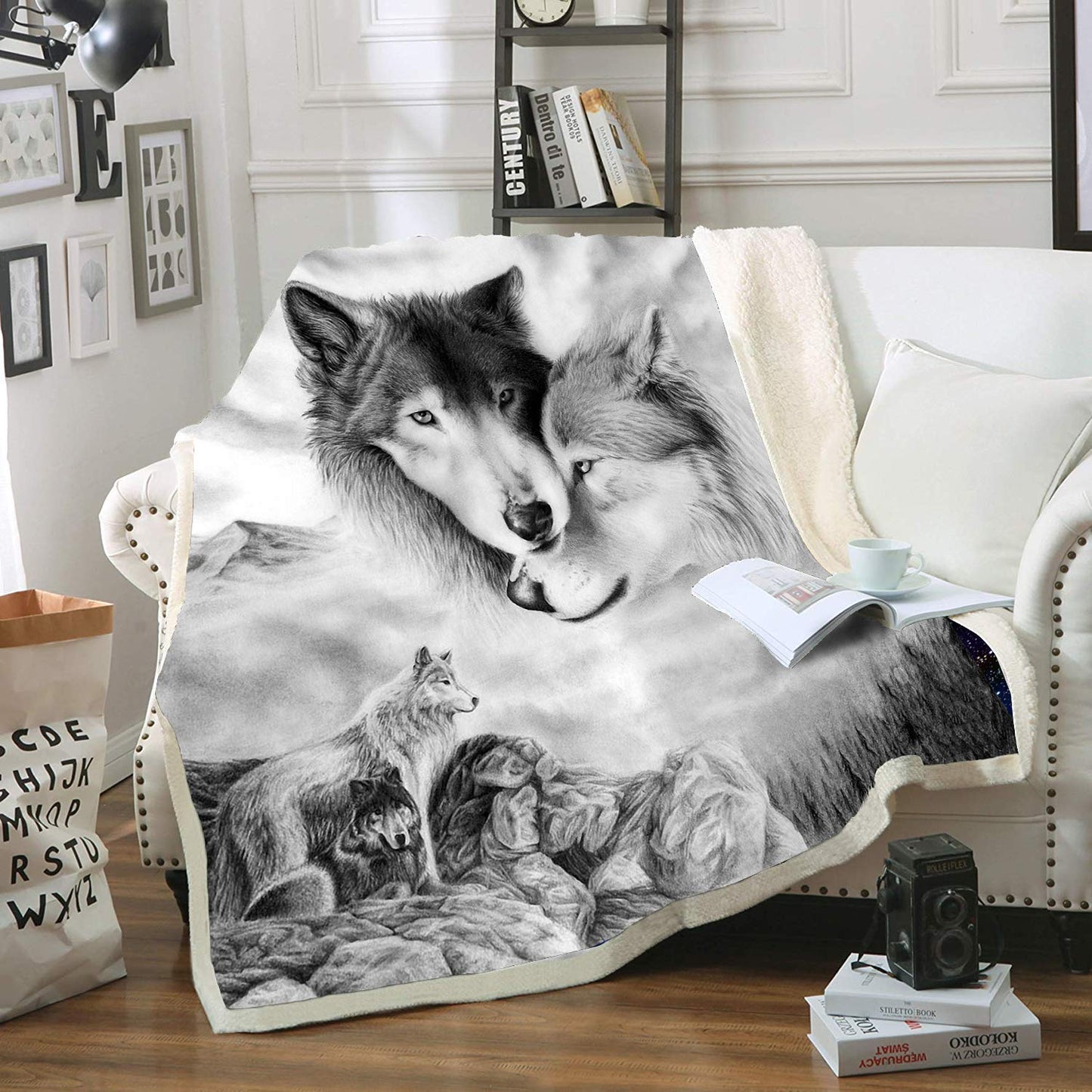 Gray Wolf Comfort Warmth Soft Cozy Air Conditioning Machine Wash Black and White Rose Skull Sherpa Fleece Blanket (Throw 60"x80") (Gray Wolf, L)