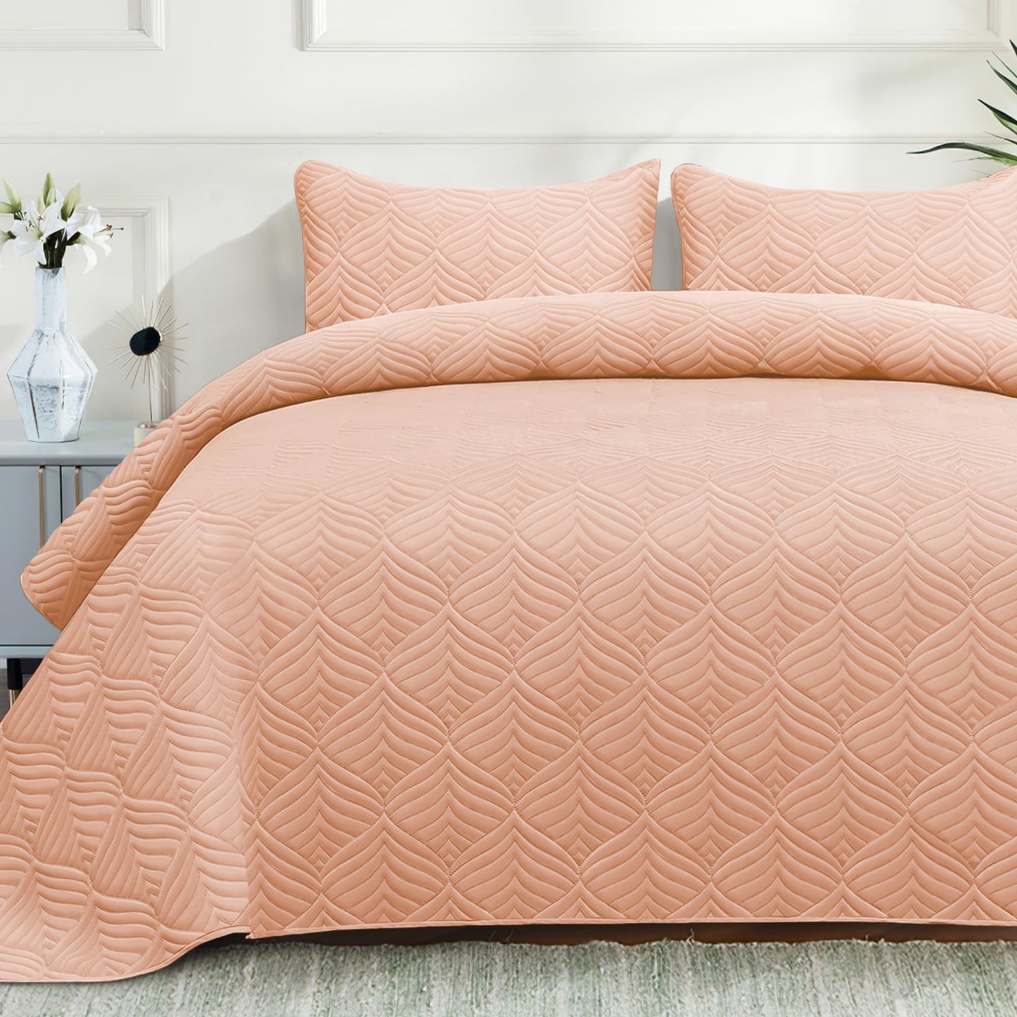 Whale Flotilla Extra Soft Full Queen Quilt Bedding Set, Lightweight Blush Pink Bedspreads Quilts Queen Size with Modern Pattern, Reversible 3-Piece Coverlet with 2 Pillow Shames for All Seasons