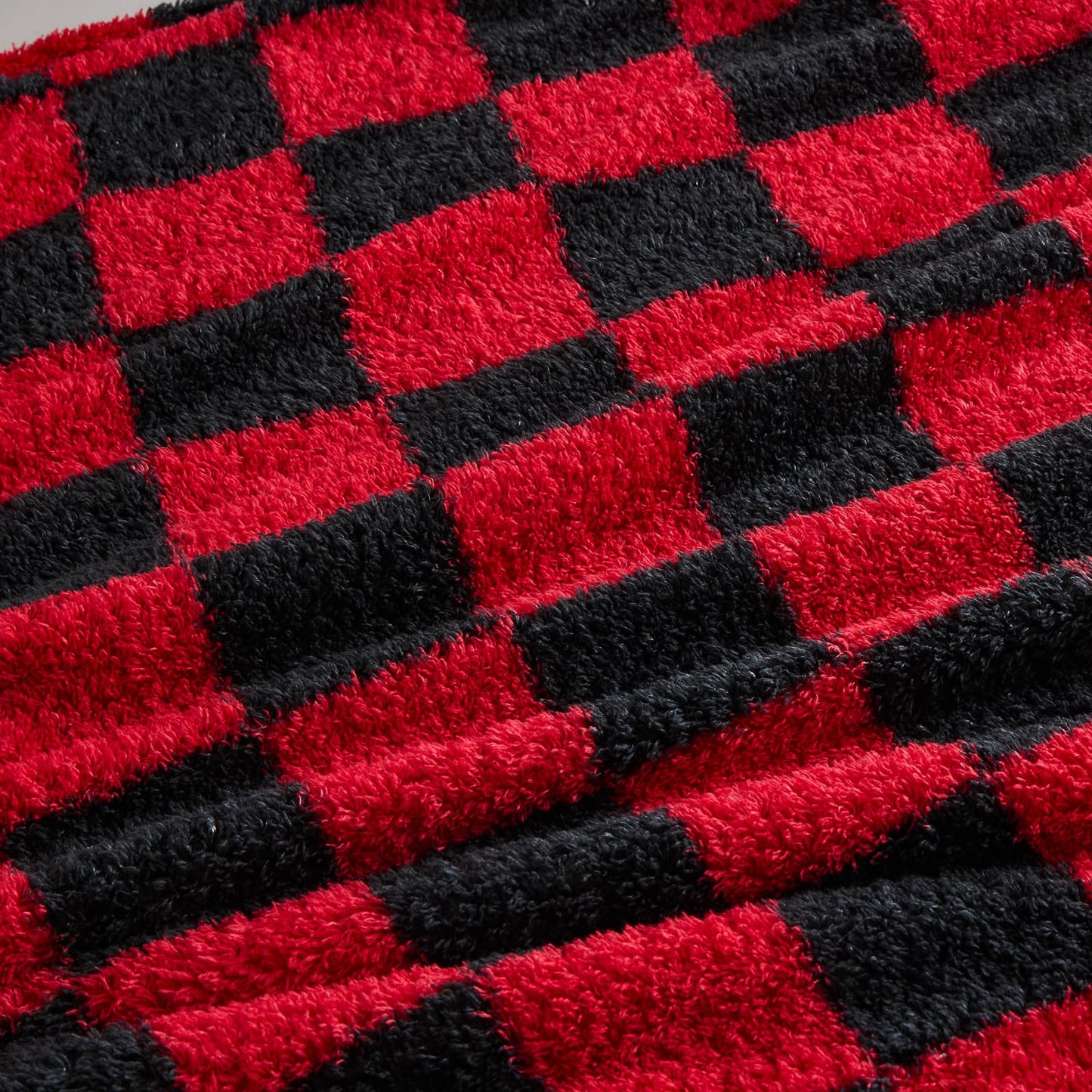 NEWCOSPLAY Knitted Red Black Checkered Blanket Super Soft Plush Throw for Couch Fuzzy Fluffy Microfiber Lightweight Blanket for Bed Sofa All Season Use (Red Black, Throw(50"x60"))