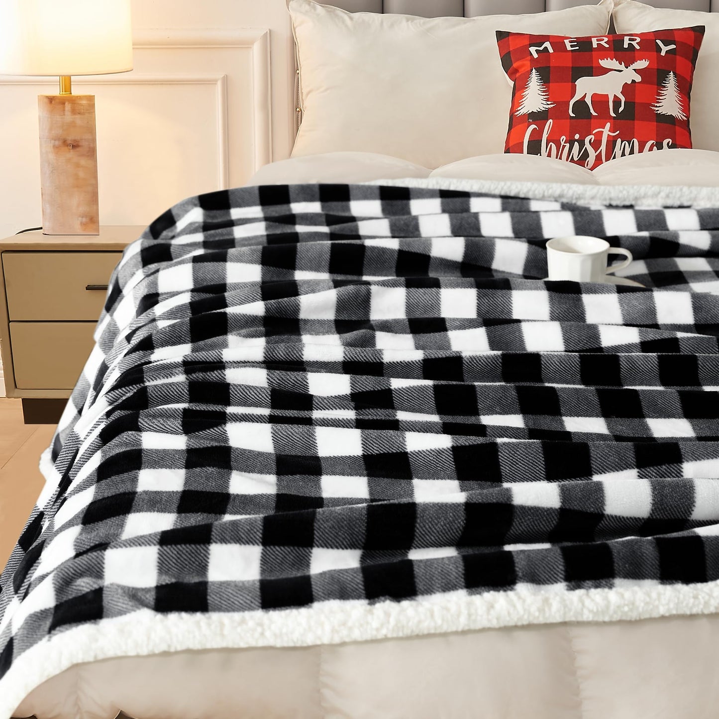 BEAUTEX Sherpa Fleece Flannel Throw Blanket, Super Soft Warm Buffalo Plaid Plush Blankets and Throws, Lightweight Cozy Fuzzy Blanket for Couch Sofa Bed (Black, Throw 50" x 60")