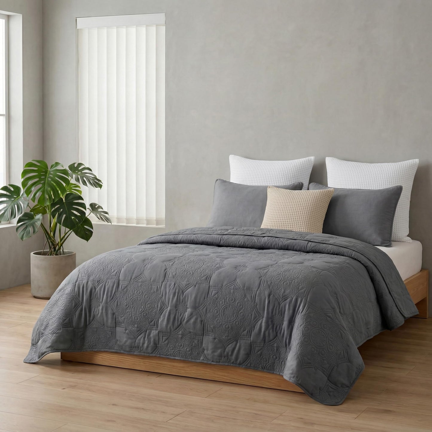 Bedsure King Size Quilt Set - Lightweight Bedspreads King Size, Stitch-Free Ultrasonic Quilting Coverlet, All-Season Dark Grey Comforter Set, Pet-Friendly Soft Machine Washable Bedding (106"x96")