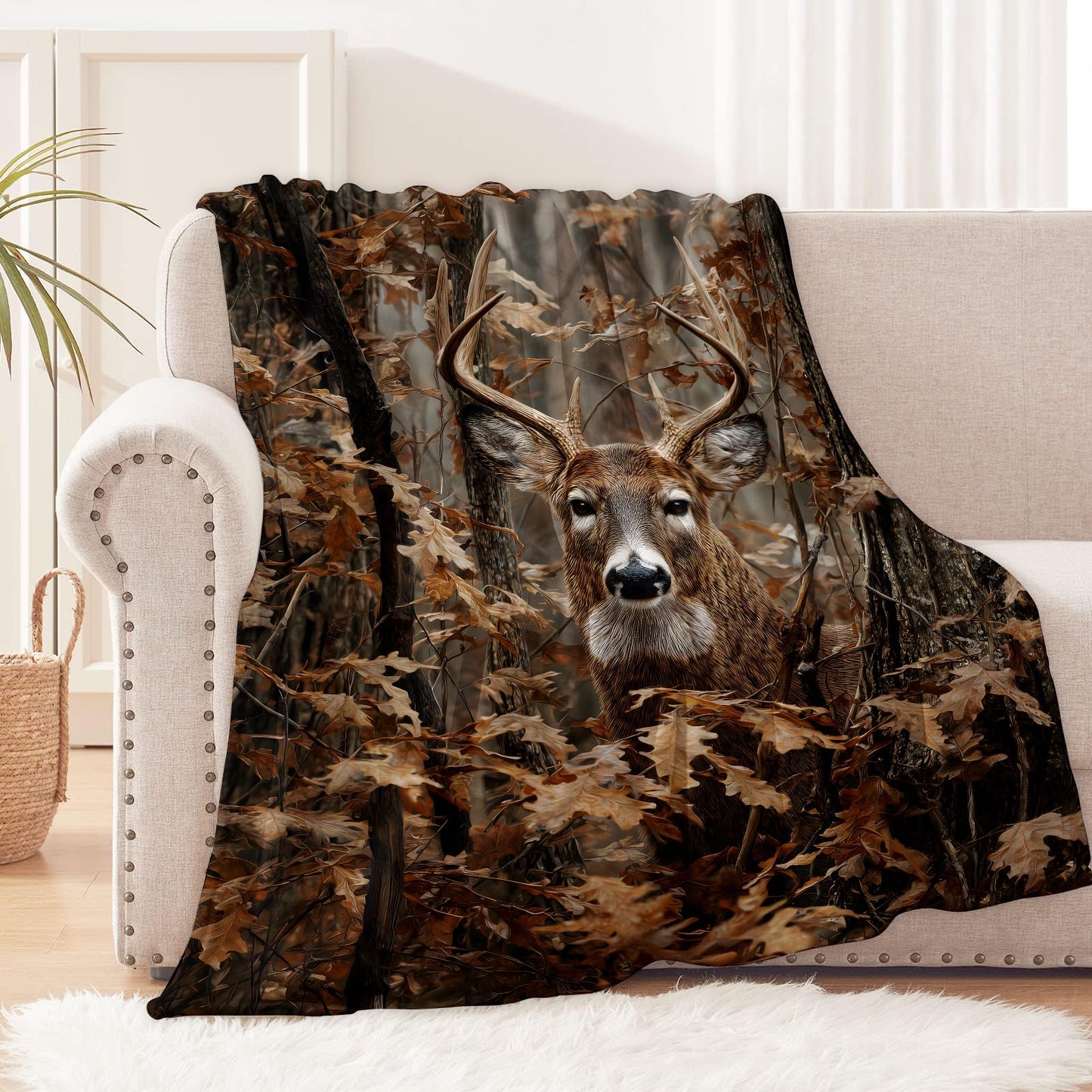 cromcu Deer Blanket for Hunting Lovers, Realistic Woodland Camo Flannel Blankets, Hunting Camping Gifts, Brown Soft Warm Cozy Throws for Sofa Couch Bed Living Room Bedroom Home Decor 60" x 50"