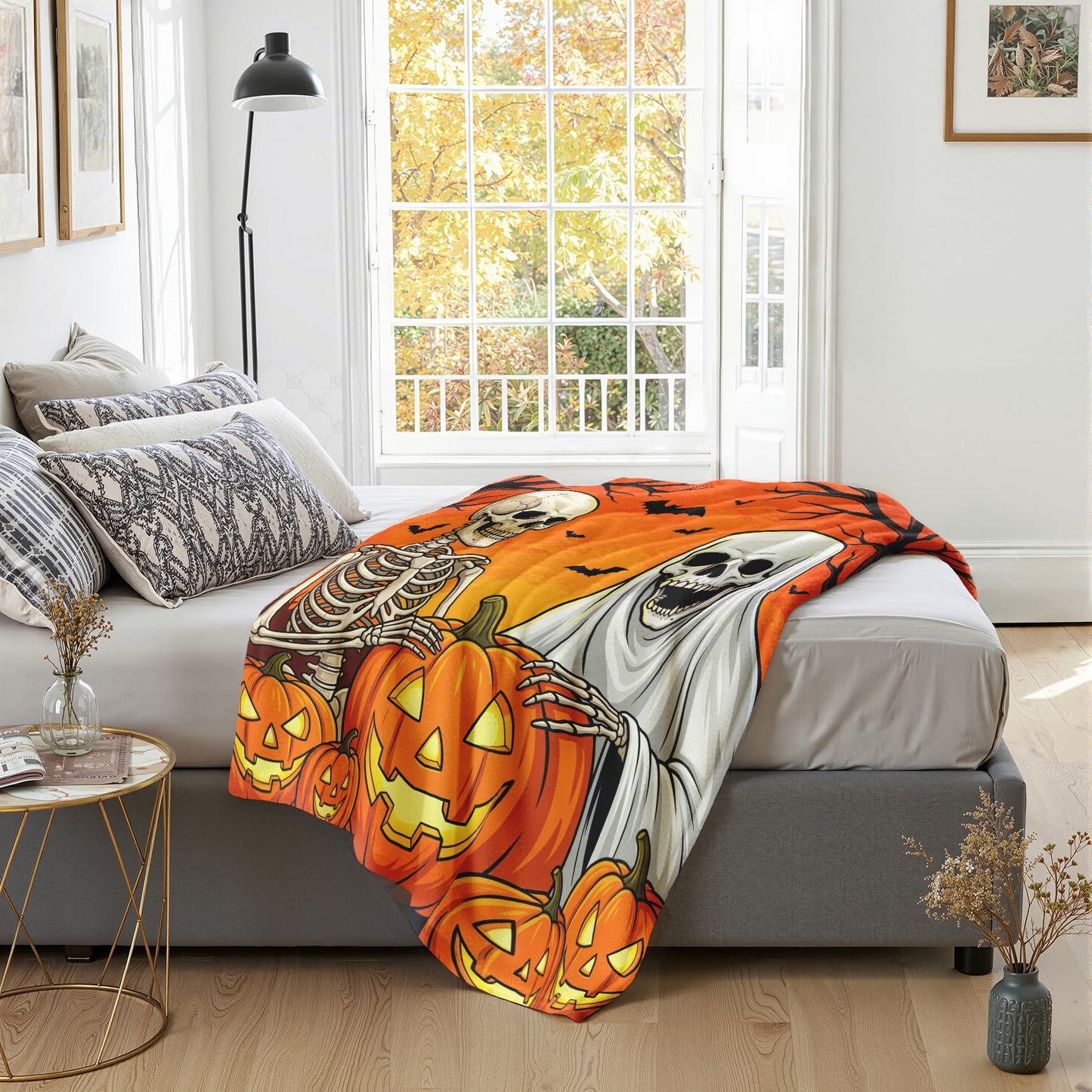 GEDAEUBA Halloween Throw Blanket for Bed - Spooky Ghost Skeleton Pumpkin Bat Fleece Blanket Throw, Soft Cozy Blankets & Throws for Couch, Bed, and Sofa, 50x60 inches