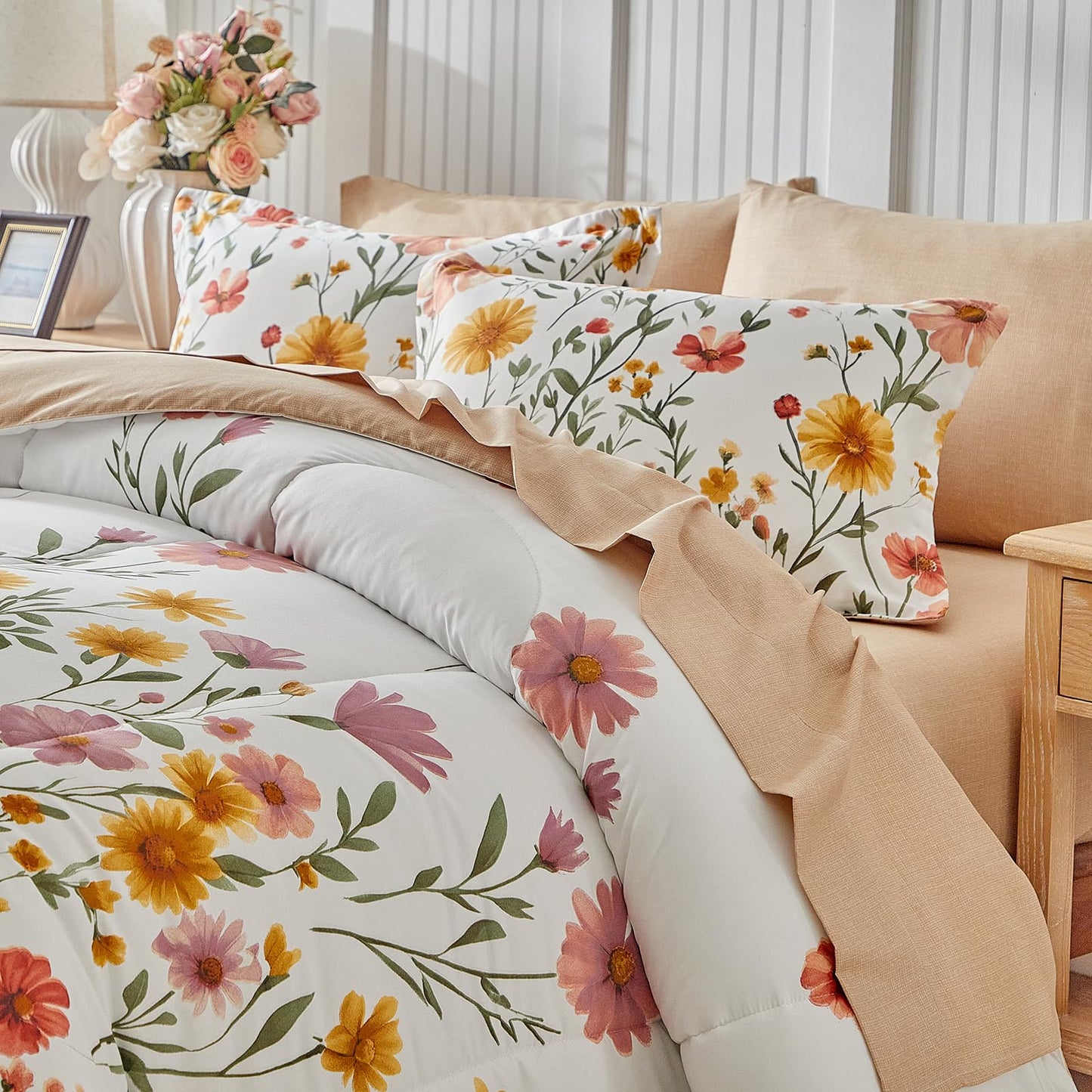 White Floral Comforter Sheet Set Reversible Bohemian Bed in a Bag Bedding Set, Botanical Bedding Set (1 Comforter 2 Pillow Shams 1 Flat Sheet 1 Fitted Sheet 2 Pillowcases) 7PC Queen Size Yellow