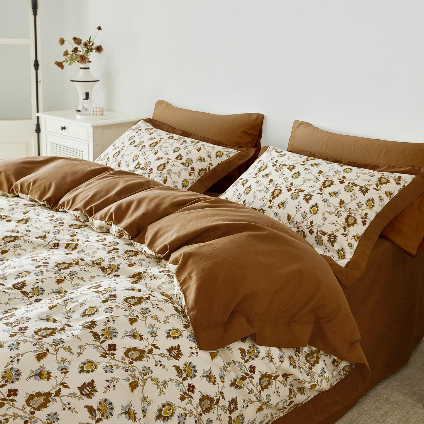YuHeGuoJi Burnt Orange Flower Duvet Cover Queen 100% Cotton 3 Pcs Set 1 Caramel Botanical Duvet Cover with Zipper Ties 2 Pillow Shams Decorative Brown Beige Floral Paisley Wide Trim Bedding Set