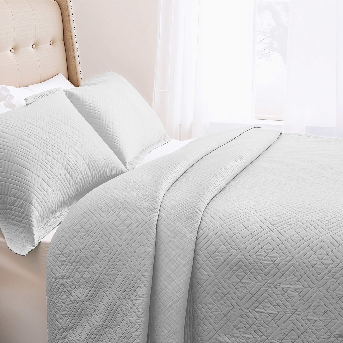 Clara Clark Quilts Twin Size - All Season Bedspread Coverlet Set, Pinsonic Weave Lightweight Bedding Set - 5 Piece Twin Quilt Set with Pillow Shams, White - Twin Diamond
