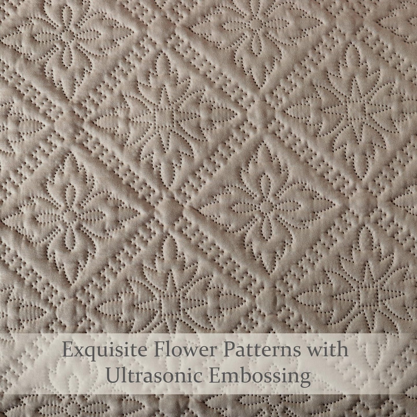 Exclusivo Mezcla King Quilt Bedding Set, Lightweight Soft Bedspreads Coverlets with 2 Pillow Shams, Modern Taupe Oversized Quilts King Size for All Seasons