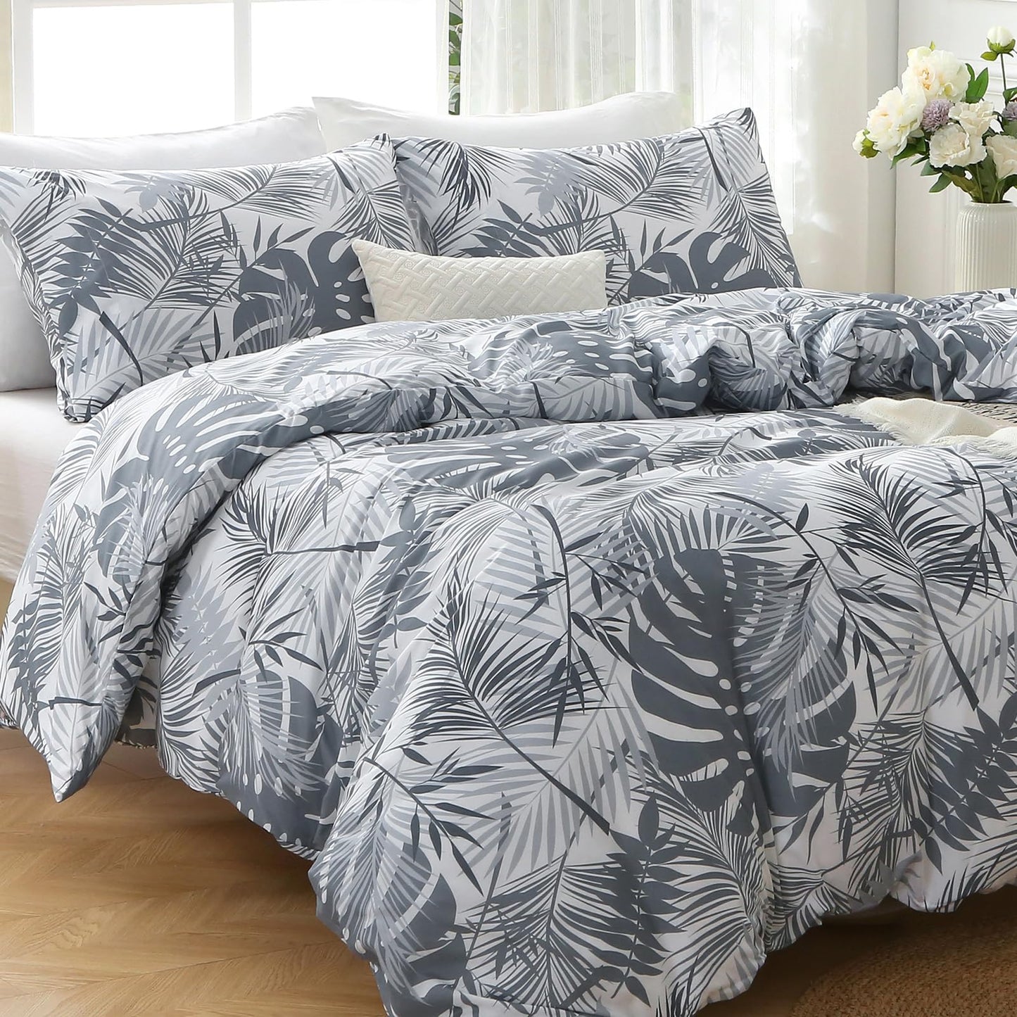 MUXHOMO Duvet Cover Queen Size, Reversible Floral Black & Grey Duvet Cover Set with Zipper Closure, 3 Pieces Botanical Patterns Soft Microfiber Bedding Set with 4 Ties (90"x90", 2 Pillow Cases) US
