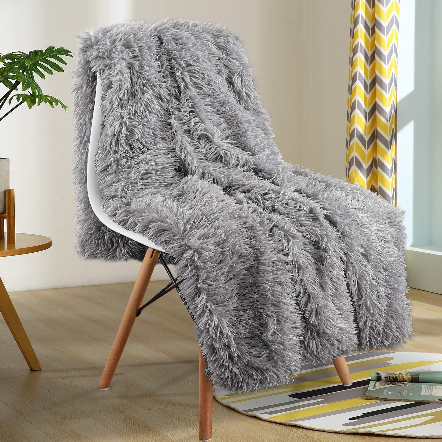 YOH Warm Shaggy Sherpa Reversible Throw Blanket, Fluffy Soft Long Hair Fuzzy Faux Fur Grey Blanket for Man and Woman Couch Bed Sofa Photo Props Home Decorative Throws, (60x50 Inches) Grey
