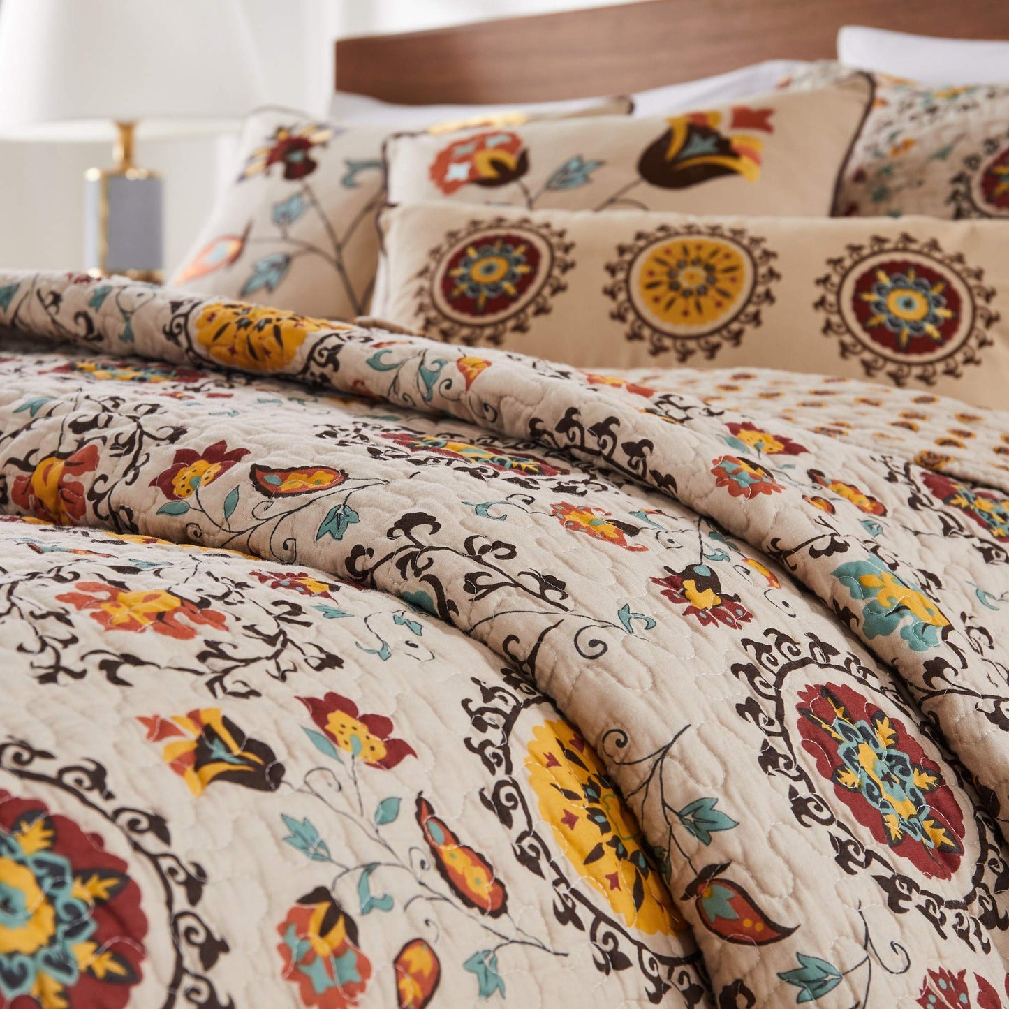 Greenland Home Andorra 100% Cotton Reversible Suzani Quilt Set, King/California King (5 Piece)