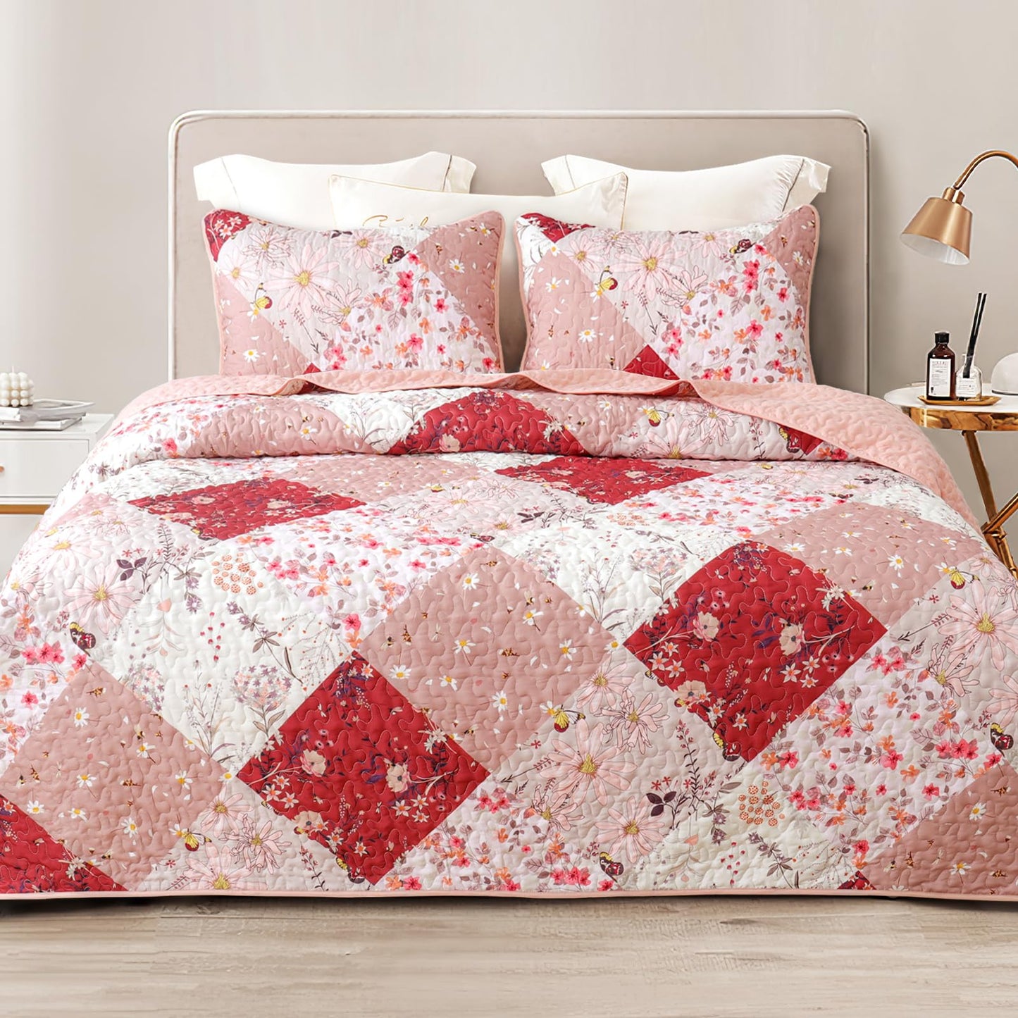 Whale Flotilla Patchwork Quilt King Size, Extra Soft Boho Floral Bedspreads for Bed Reversible Lightweight King Quilt Bedding Set Printed Coverlets with 2 Pillow Shams for All Seasons, Red