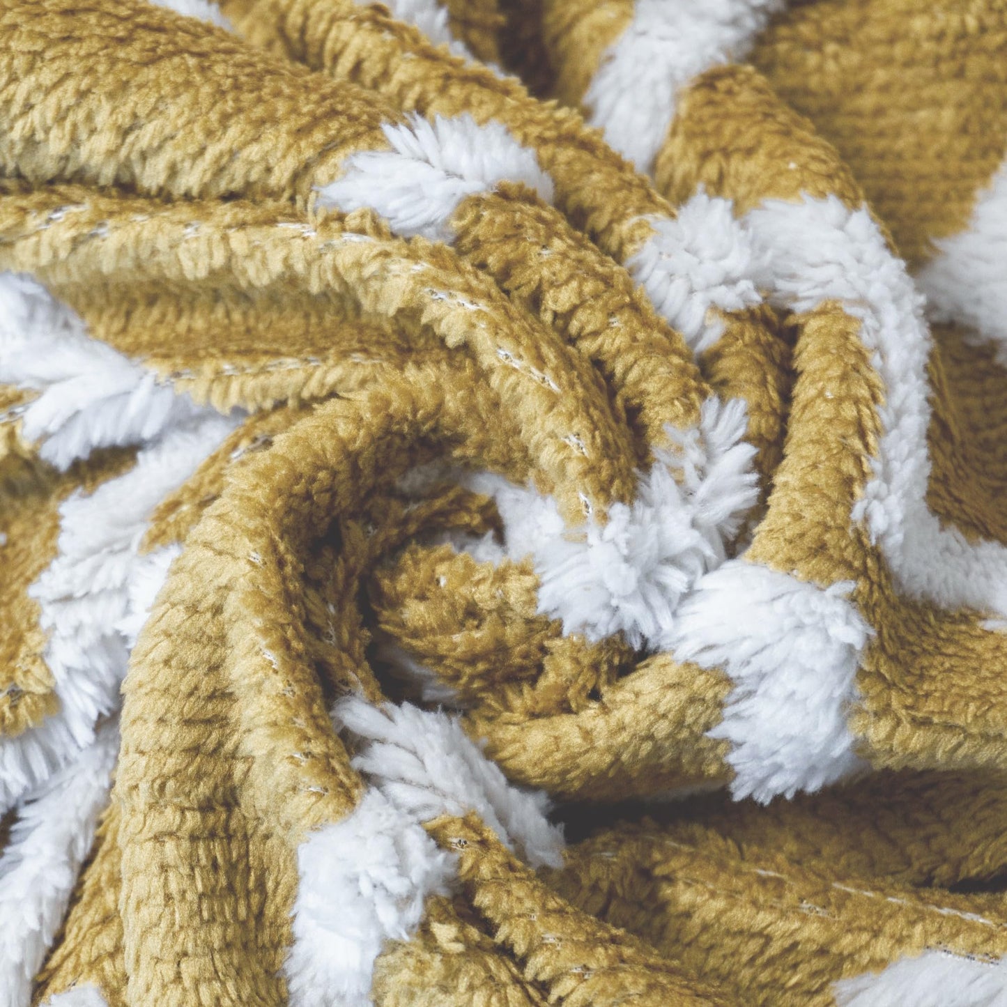 Home Soft Things Jacquard Sherpa Throw Blanket, 50" x 60", Gold