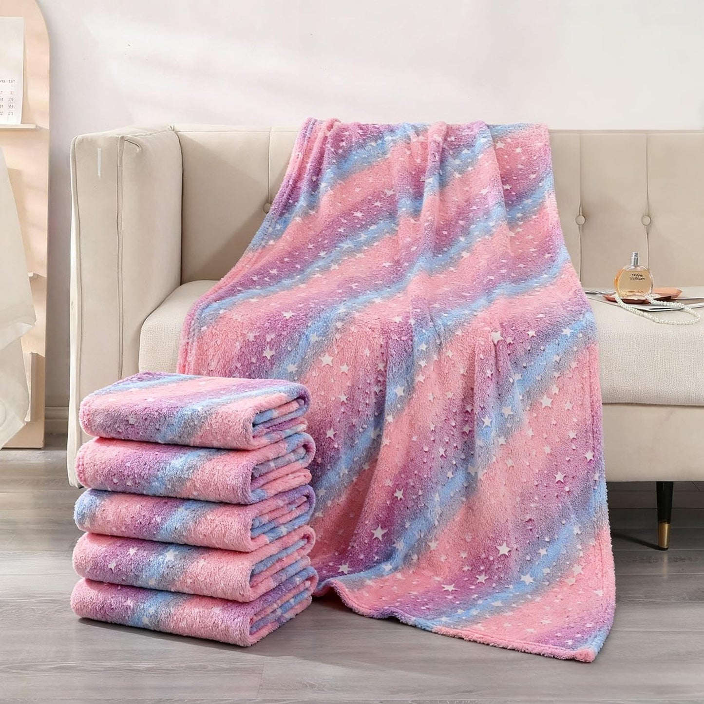 Wokuaile 6 Pcs Sleepover Party Supplies for Girl, Glow in The Dark Fleece Blankets Kids Warm Flannel Blanket for Teenager Bed Travel SPA Movie Party, Star, 40"x60"