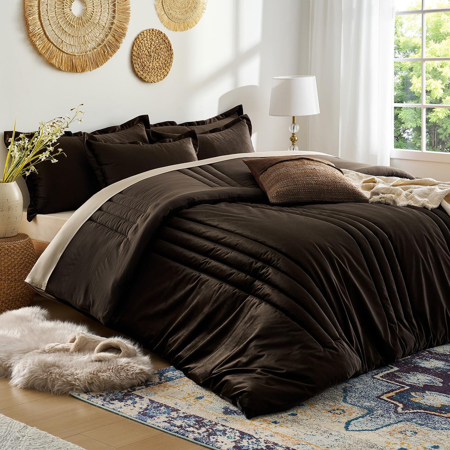 Bedding Velvet King Comforter Sets: Brown 3 Pieces Luxurious Ultra Soft Bed Set Suitable for All Seasons - Chocolate Cozy Striped Farmhouse Rustic Lightweight Men Women Bedroom Comforters with 2 Shams
