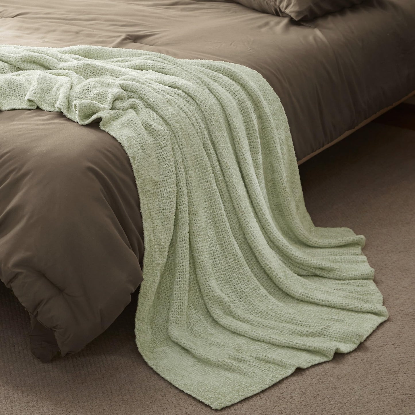 SLEEP ZONE Decoration Throw Blanket for Couch, Jersey Knit Luxury Blankets for Bed Living Room Sofa Chair 90"x90", Light Green