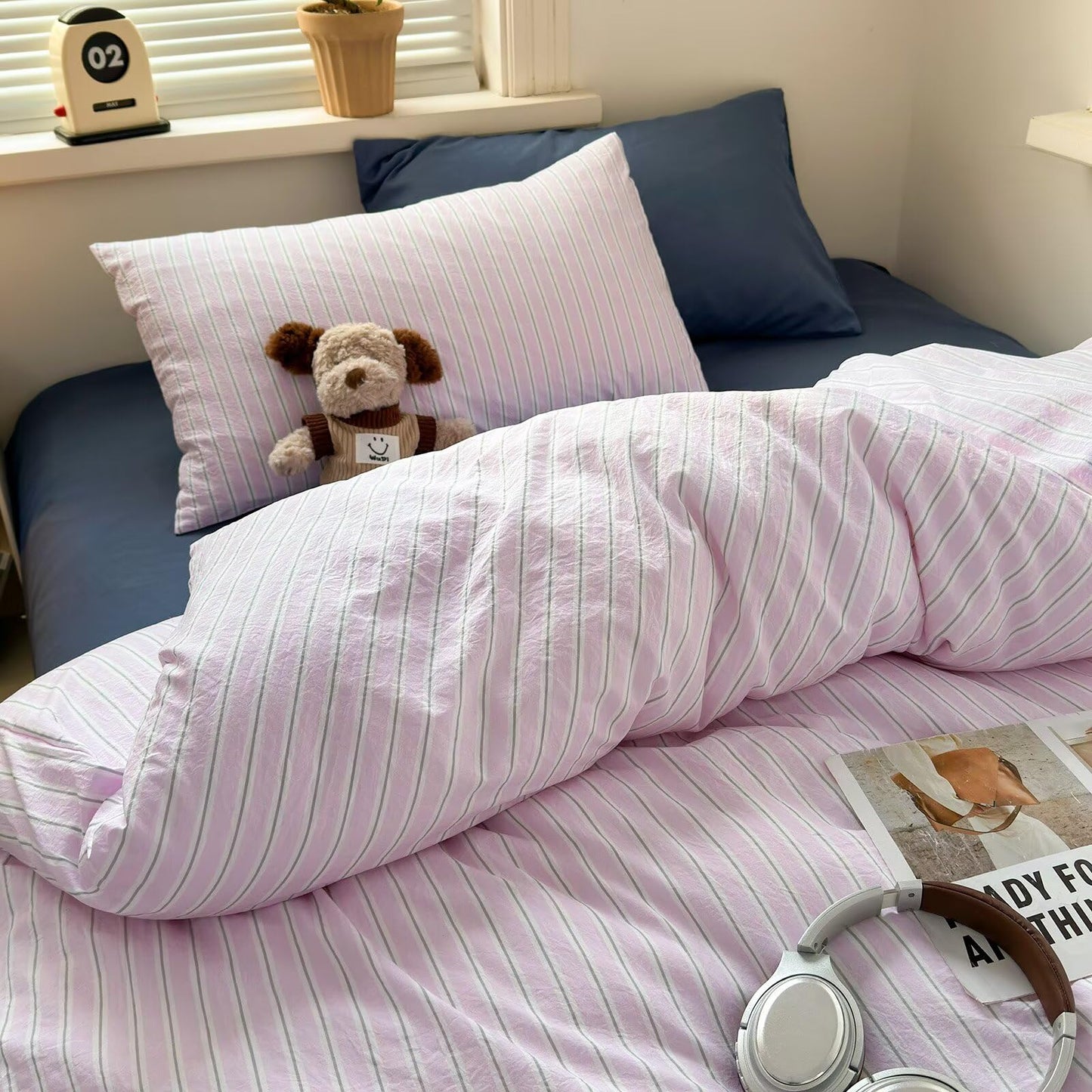 AMZTOP Pink Striped King Size Duvet Cover Set 3 Pcs,1 Duvet Cover and 2 Pillowcases,Soft Washed Microfiber Design Bed Set,Zipper Closure Comforter Covers King Size 104"×90"