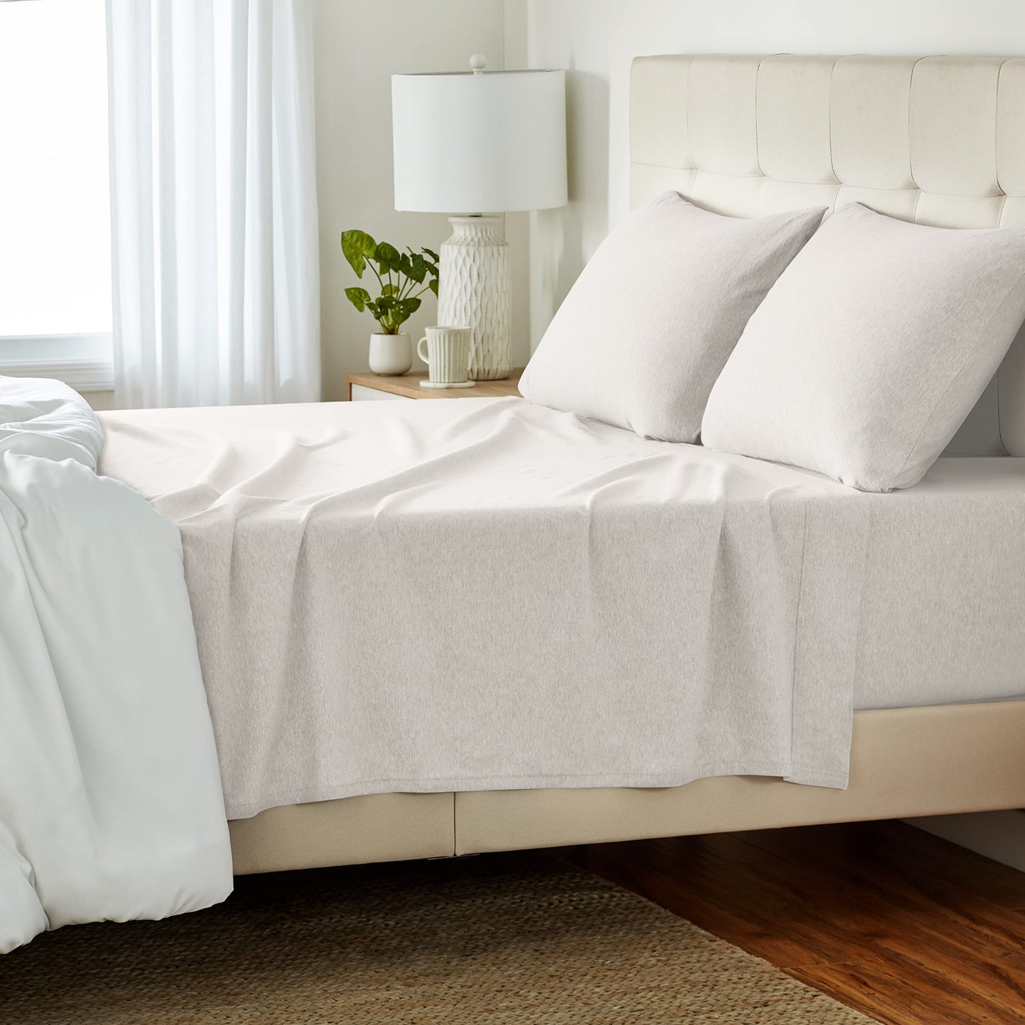 Amazon Basics 4-Piece Soft, Breathable 100% Cotton Jersey Knit Bed Sheet Set with Deep Pockets, Includes Flat and Fitted Sheets, Pillowcase, Queen, Oatmeal, Solid