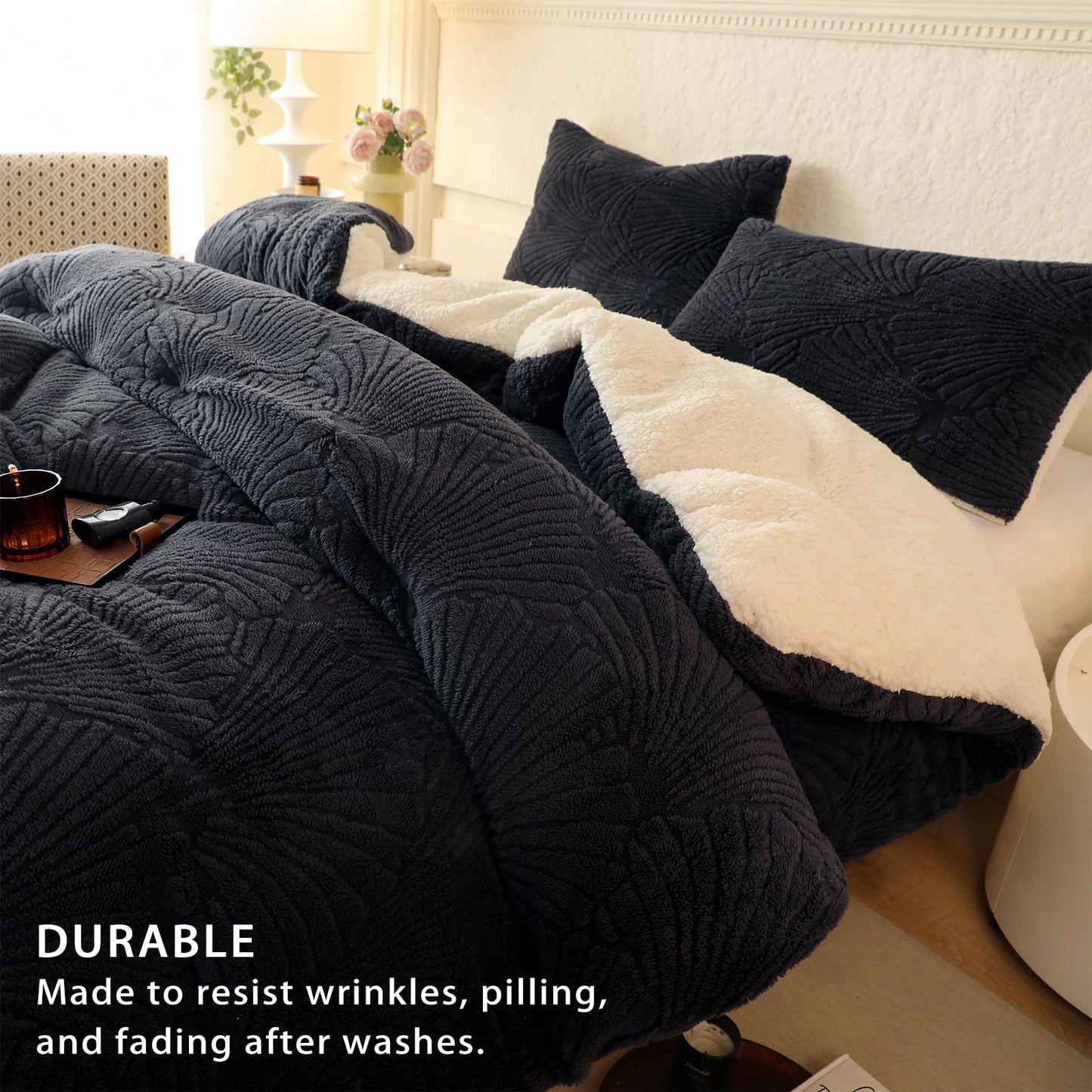 tohrisa Seashell Jacquard Sherpa Comforter Set Warm Cozy Premium Bedding 3 Pieces, King Size Geometric Pattern Quilt Comfort er with 2 Pillowcases(104"X90" Grey)