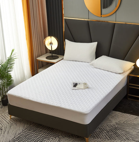 Elif Queen Size Mattress Protector, Waterproof, Quilted Cover Pad, Cooling, Soft, Comfortable, Deep Pocket, Breathable (Queen)