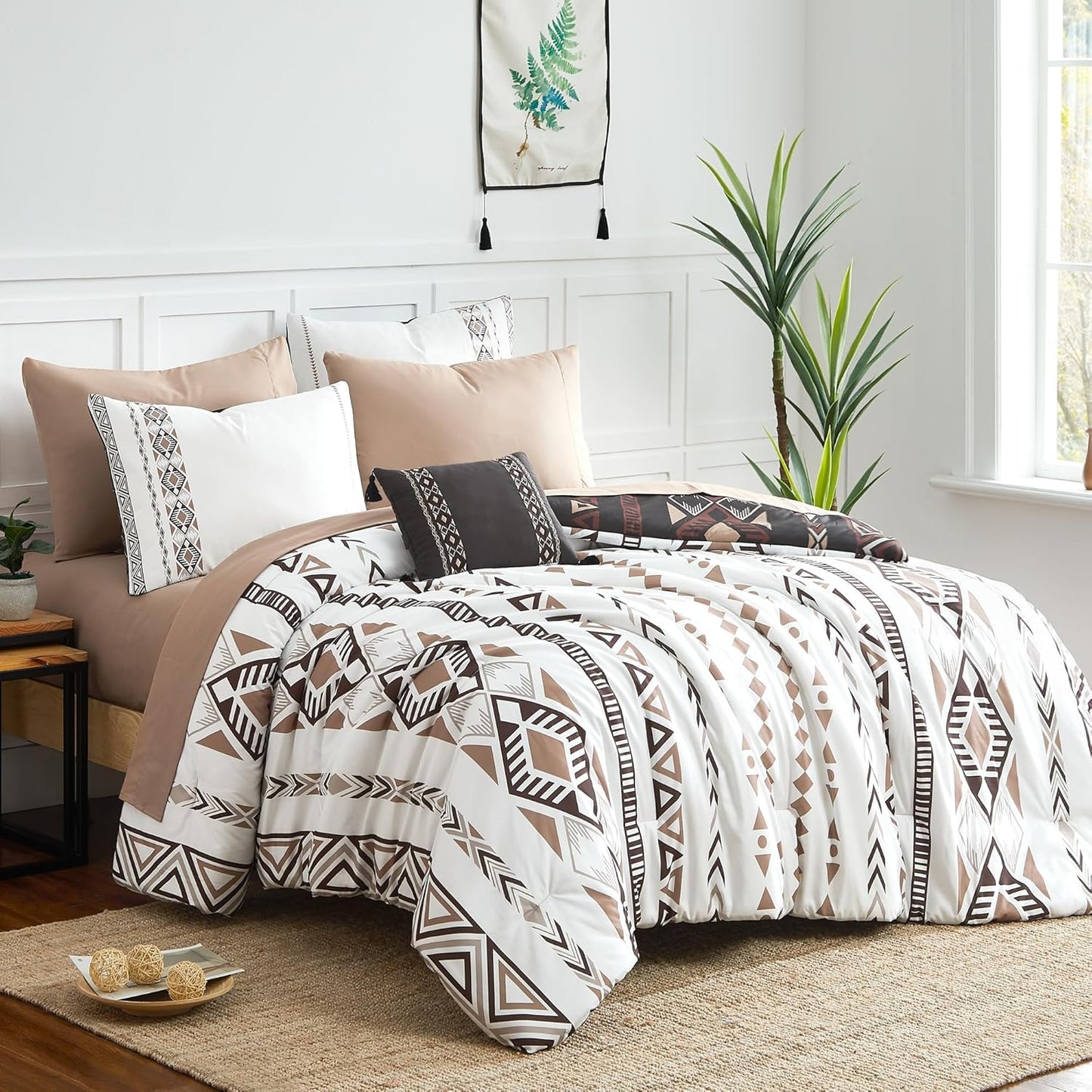 Geniospin Queen Comforter Set - 7 Pieces Reversible Bedding Set, Western Bed in A Bag, Lightweight Soft Aztec Bedding, All Season Bed Comforter Set with Sheets, Pillowcases & Shams