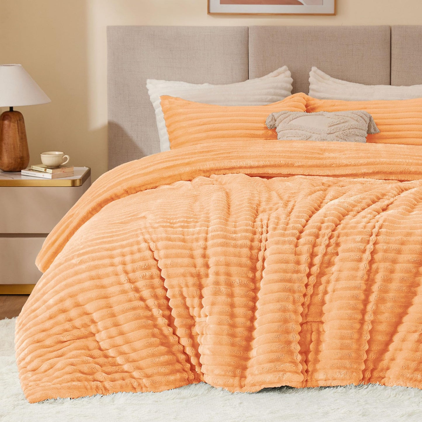 BEDELITE Fleece Queen Comforter Set -Super Soft & Warm Fluffy Coral Bedding, Luxury Fuzzy Heavy Bed Set for All Season with 2 Pillow Cases