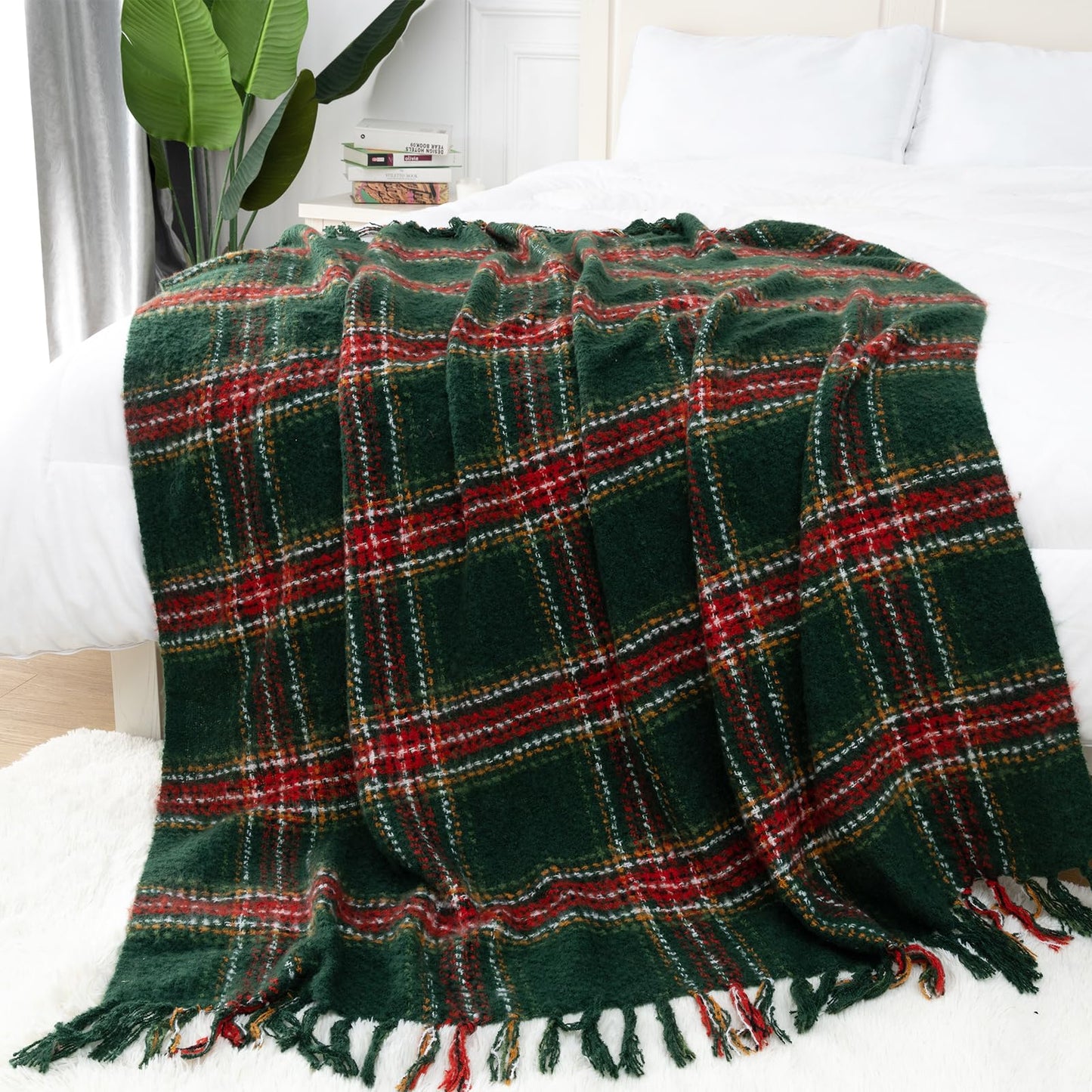 LALIFIT Plaid Throw Blanket with Fringes Green Red Christmas Home Decor Blankets Super Soft Cashmere Blanket for Couch Sofa Farmhouse Halloween etc 50" x 60" Inches(Green Plaid)