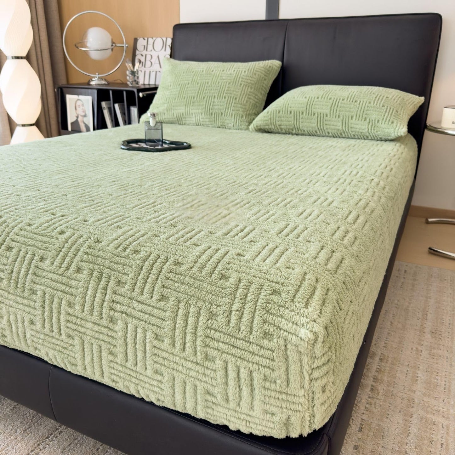 ZIQINPSQ Queen Size Flannel Fitted Sheet - 1 Piece Winter Warm Deep Pocket (15") Bed Sheet, Shrink & Fade Resistant, Hotel Quality, Honeydew