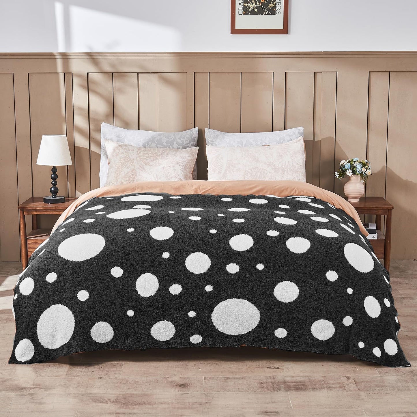 Douceur Polka Dot Throw Blanket for Couch Sofa Bed, Reversible Cozy Fluffy Super Soft Bedroom Blanket, Plush Jet Black Throw Blanket, 60×80 inches