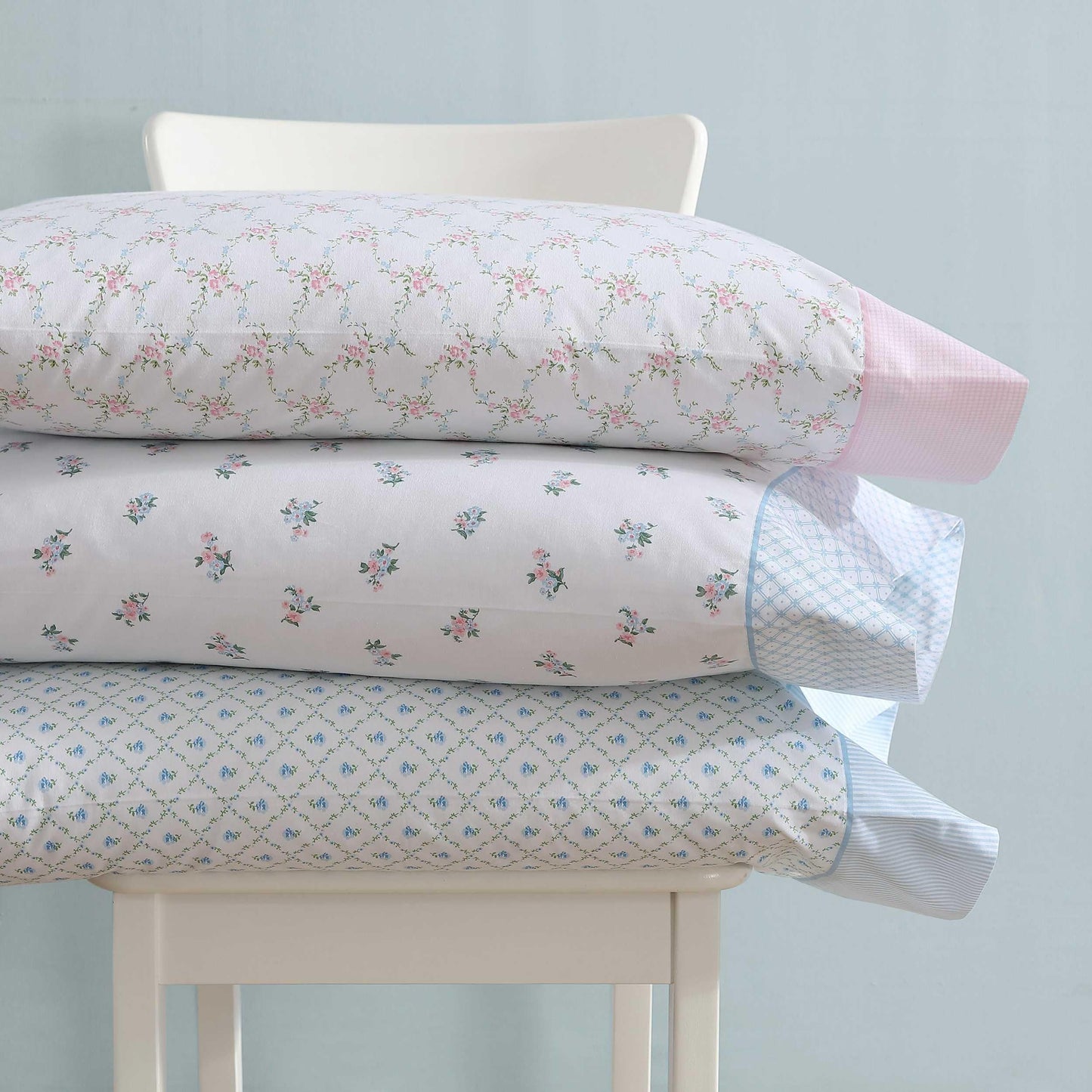 Laura Ashley – Twin Size Sheet Set, Crisp & Lightweight Cotton Percale Bedding with Fitted Sheet and Pillowcase, Floral Room Decor, Deep Pocket, College Dorm Room Essentials (Kate Blue)