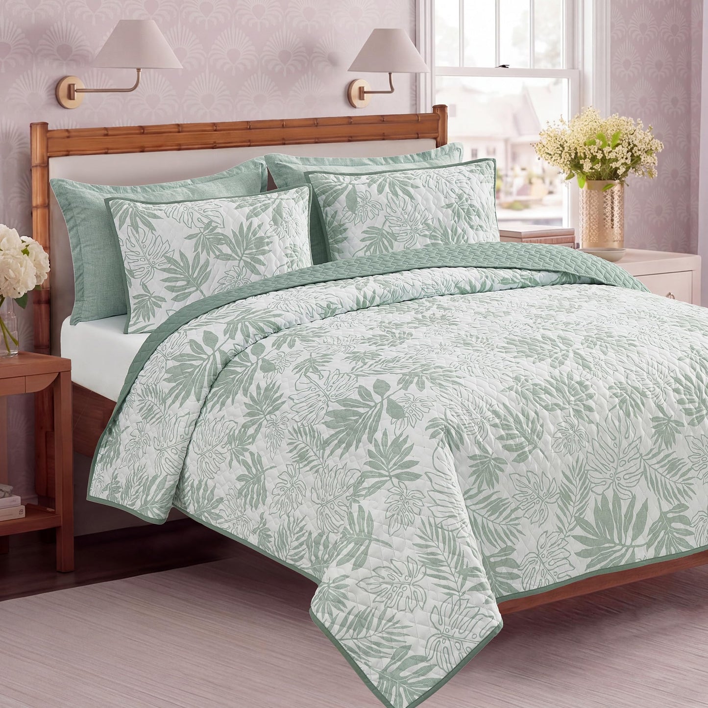 BLOOMHAVEN Quilt Set Queen Size, Storn Grey Tropical Quilt Sets, Reversible Bedspread Lightweight and Breathable for All Seasons, Soft Quilted Bedspread with 2 Pillow Shams