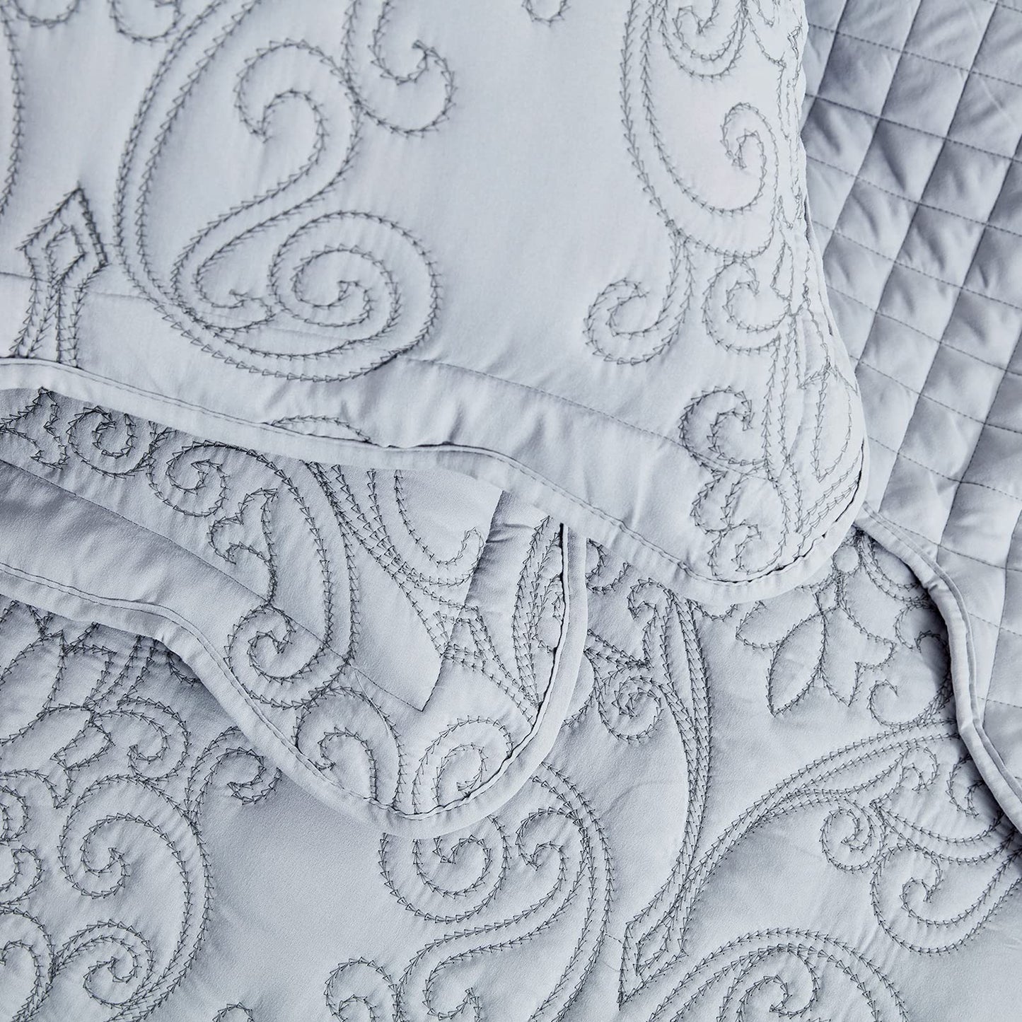 CHIXIN Bedspread Coverlet Set Queen Size - Lightweight Bedding Cover - Beautiful Stitching - 5 Piece Reversible Bedspread - Luxury Damask Paisley Pattern (Queen, Light Grey)