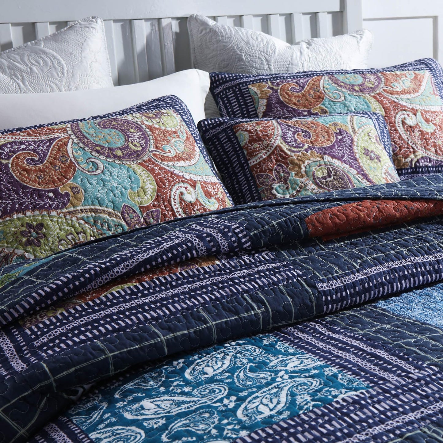 mixinni 100% Cotton Gorgeous Floral Quilt Set, King Size Quilted Bedding Set, Boho Reversible Navy Blue Patchwork Paisley Pattern Bedspread Coverlet Set with 2 Pillow Shams for All Seasons (106"x98")