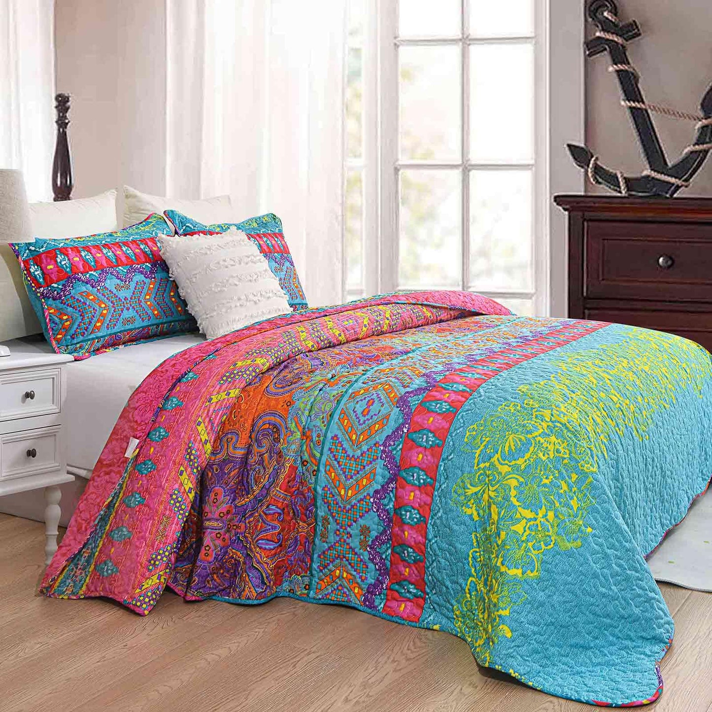 Faincy Bohemian Pink and Green Queen Size Quilt Set 3Pcs, Scalloped Edge Boho Bedspreads, Soft Lightweight Coverlet Bed Spreads, Thin Quilted Comforter Bedding Set for Women, 90x 96 Inch