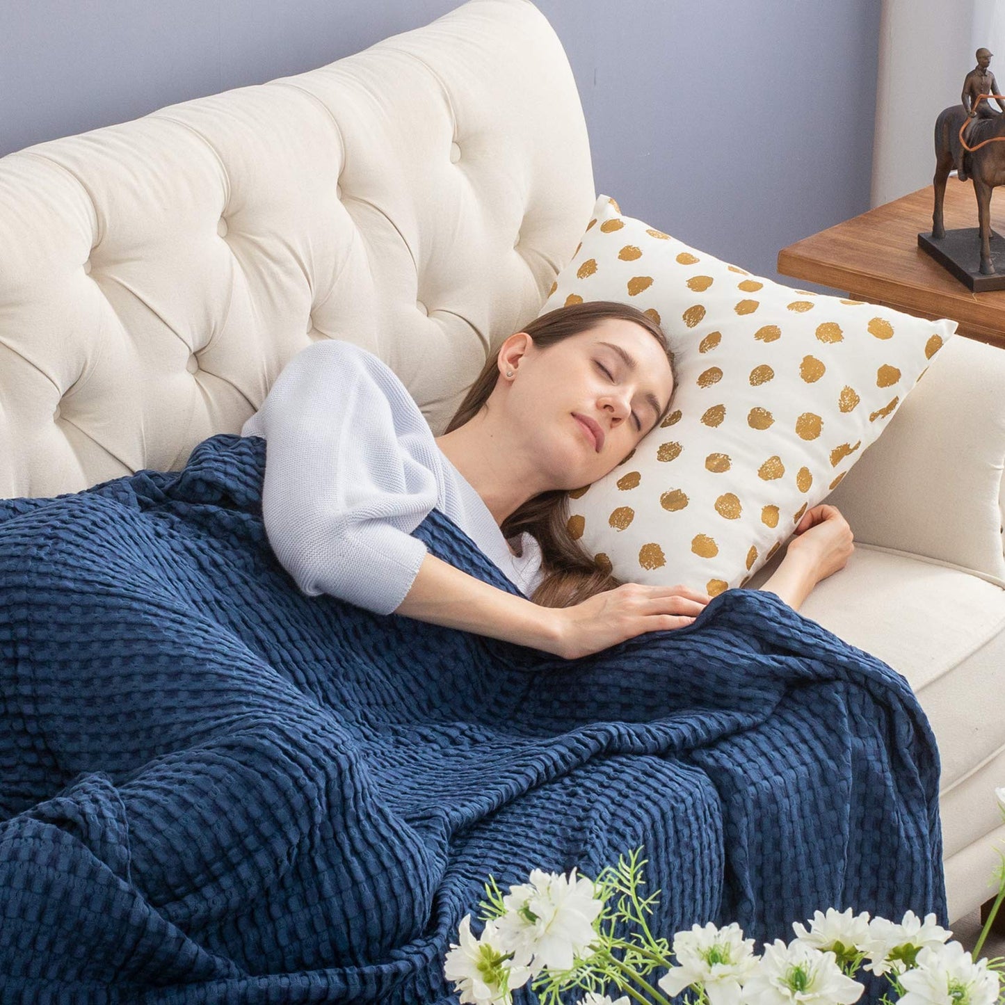 Bedsure Cooling Cotton Waffle Queen Size Blanket - Lightweight Breathable Summer Blanket of Rayon Derived from Bamboo for Hot Sleepers, Luxury Throws for Bed, Couch and Sofa, Navy, 90x90 Inches