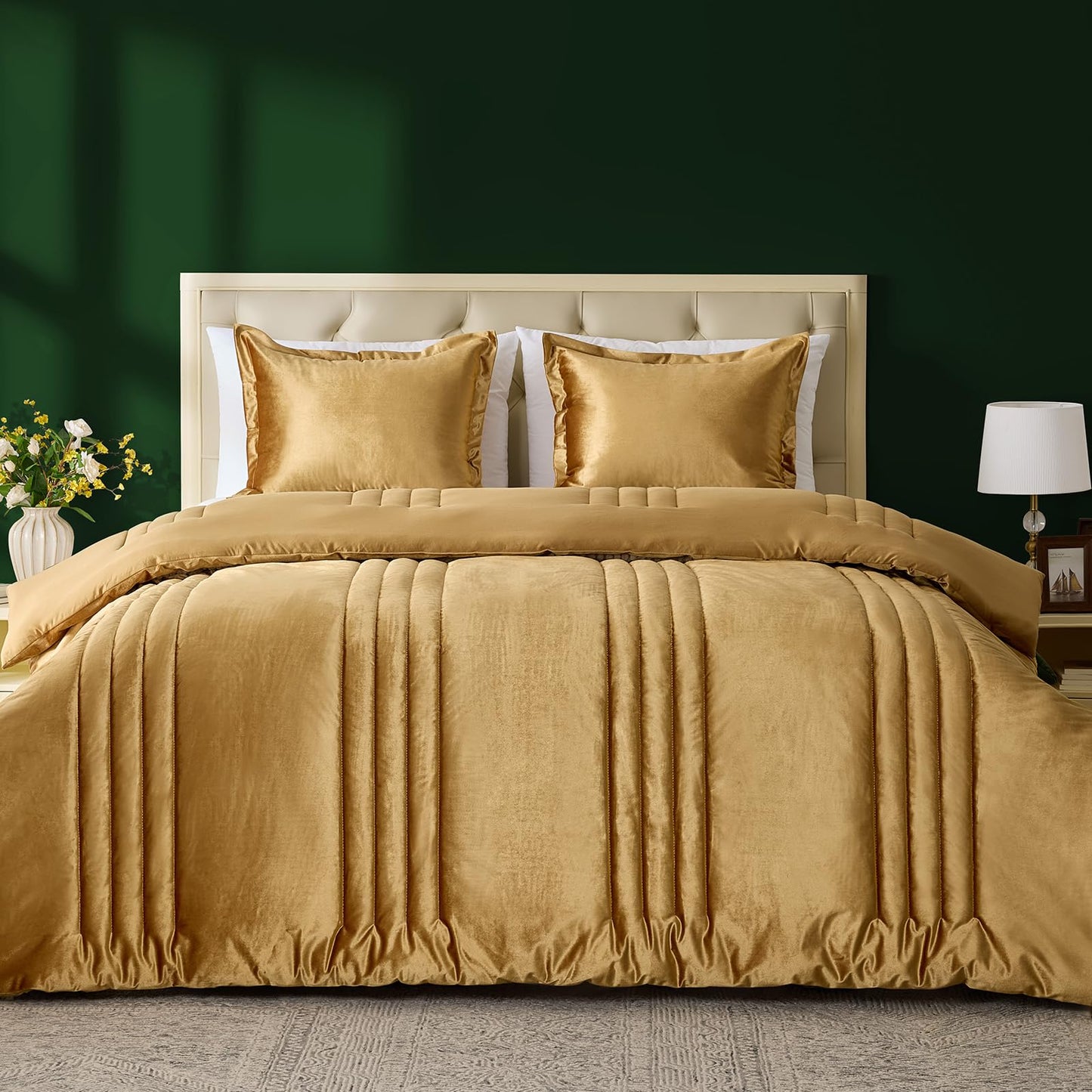 MUSSEL Velvet King Size Comforter Set 3 Pieces,Luxury Gold All Season Cozy Velvet Bedding Comforter Sets,Modern Striped Lightweight Fluffy Bedroom Sets