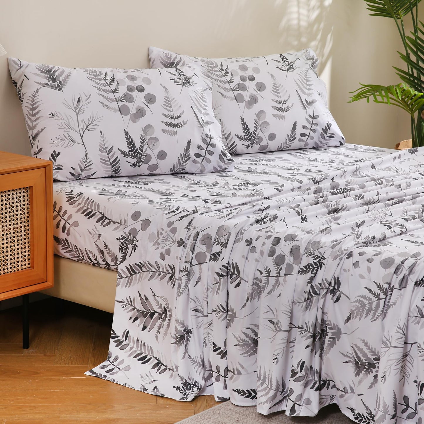 JSD Boho Floral Sheet Set Queen Size, 4 Piece Grey Herbs Ferns Printed Microfiber Bed Sheets Deep Pocket