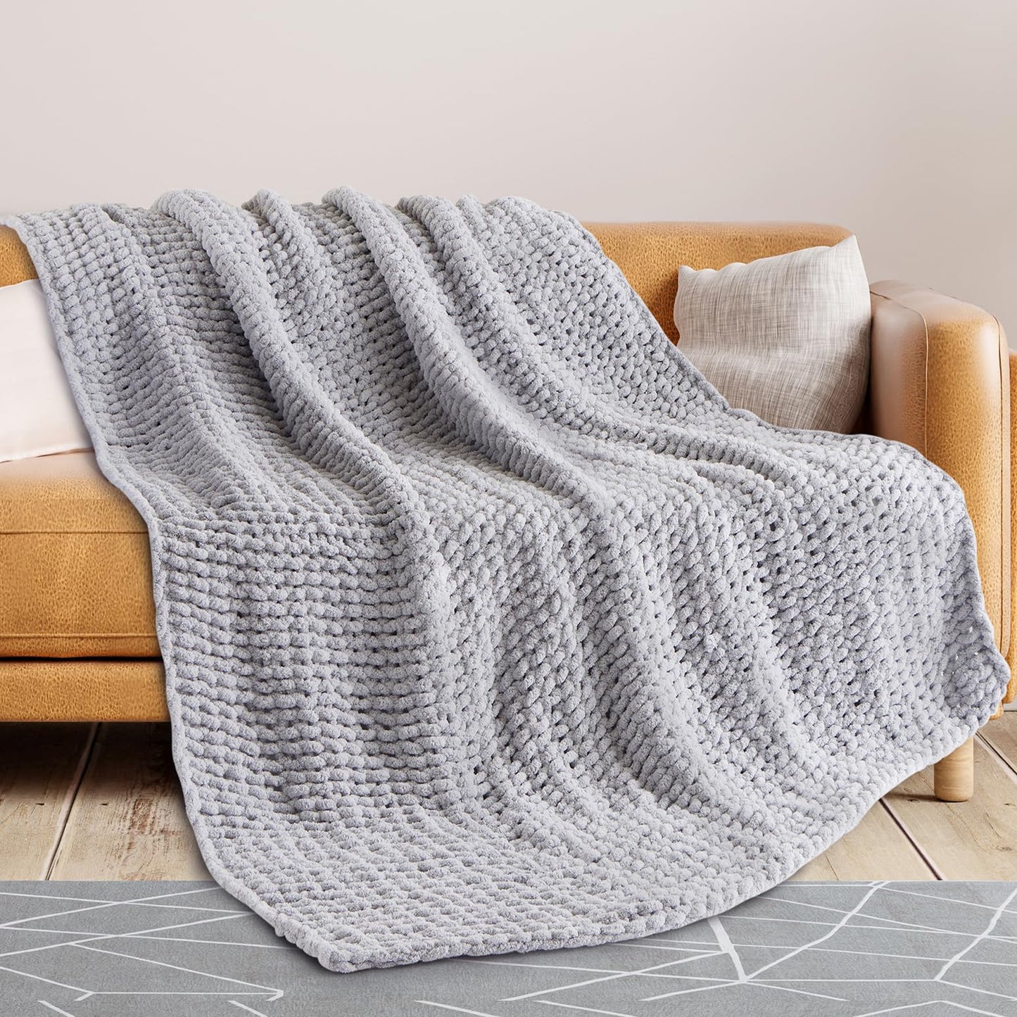 YJLMLY Chunky Knit Throw Blanket,50x60 Inch Heavy 4.4lbs, Hand Knit Chenille Couch Blanket, Soft Cable Knit Gift for Women Mom Wife, Modern Home Decor