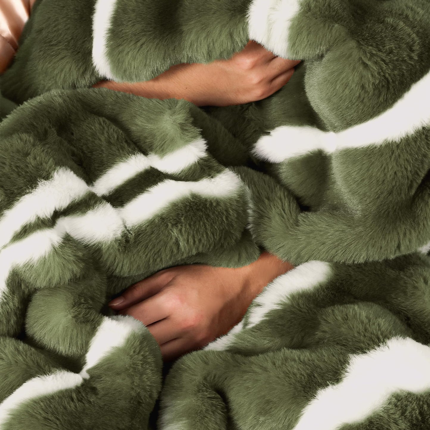 Wonderful 3 Pieces Fluffy Faux Rabbit Fur Comforter Set King Size, Dark Green Plush Fuzzy Bedding Set, Animal Stripes Design Warm Soft Comforter Bedding Set for All Season,104"x94"