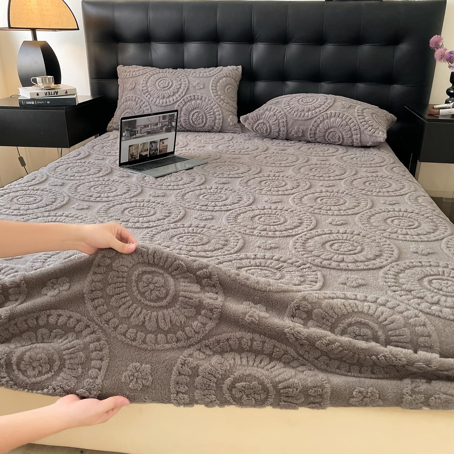 LweiPsqLin Full Fitted Sheet Only - Deep Pocket Fluffy Velvet Fitted Bed Sheet - Ultra Soft, Wrinkle & Fade Resistant, Boho Floral Ash Gray Bedding