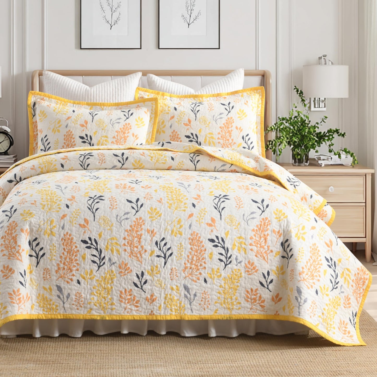 Cinefoso King Size Quilt - Floral Quilt Bedding Set 100% Cotton - Lightweight Farmhouse Bedspread for All Season 3-Piece - Yellow/White/Orange