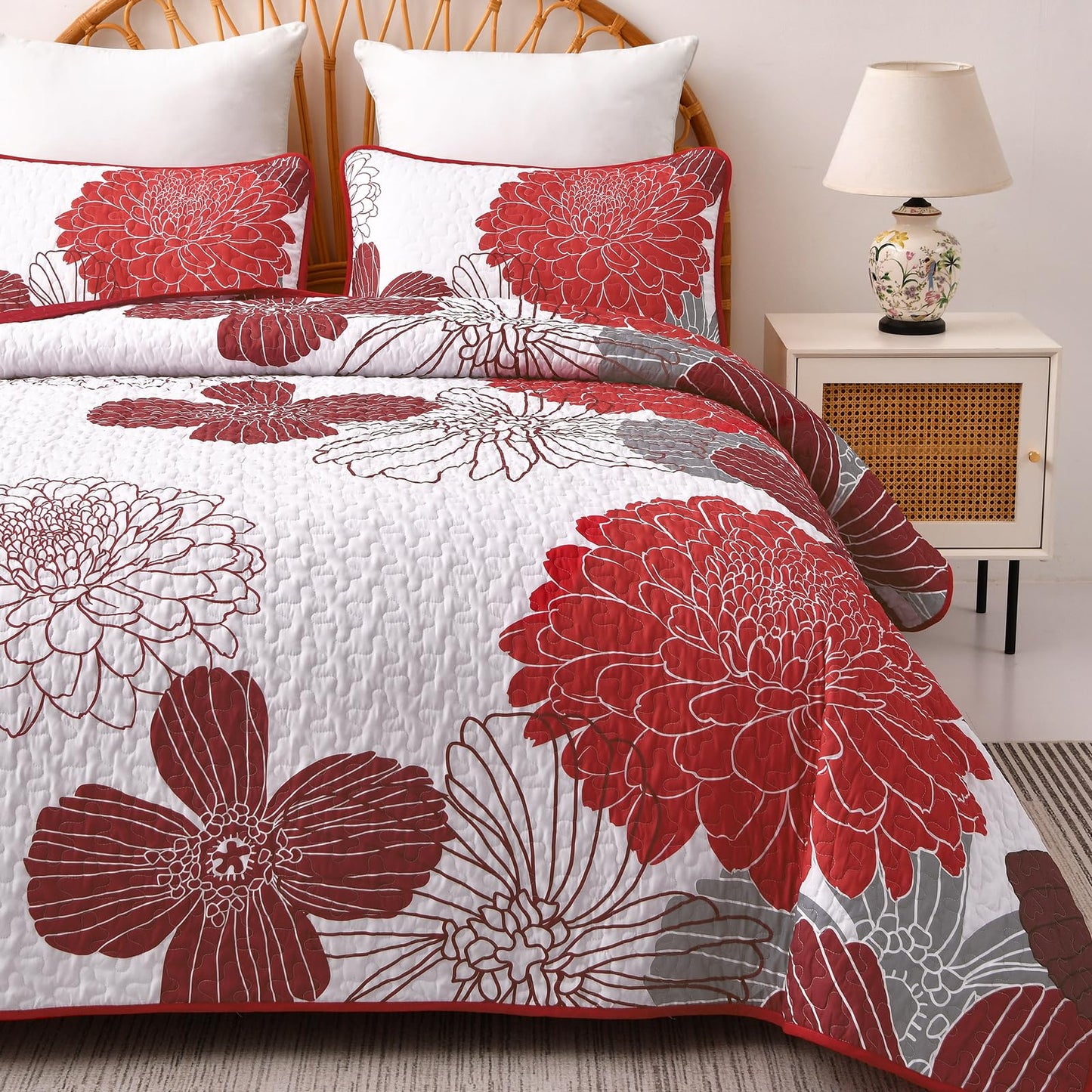 Queen Quilt Sets Red Floral Pattern Quilt Bedding Set, 3 Pieces Botanical Quilt Soft Microfiber Bedspread Coverlet Set, Boho Bed Cover Bedding Set for All Season(96" x 90)